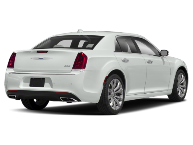 Used 2018 Chrysler 300 Limited with VIN 2C3CCAKG2JH302251 for sale in Saint Robert, MO