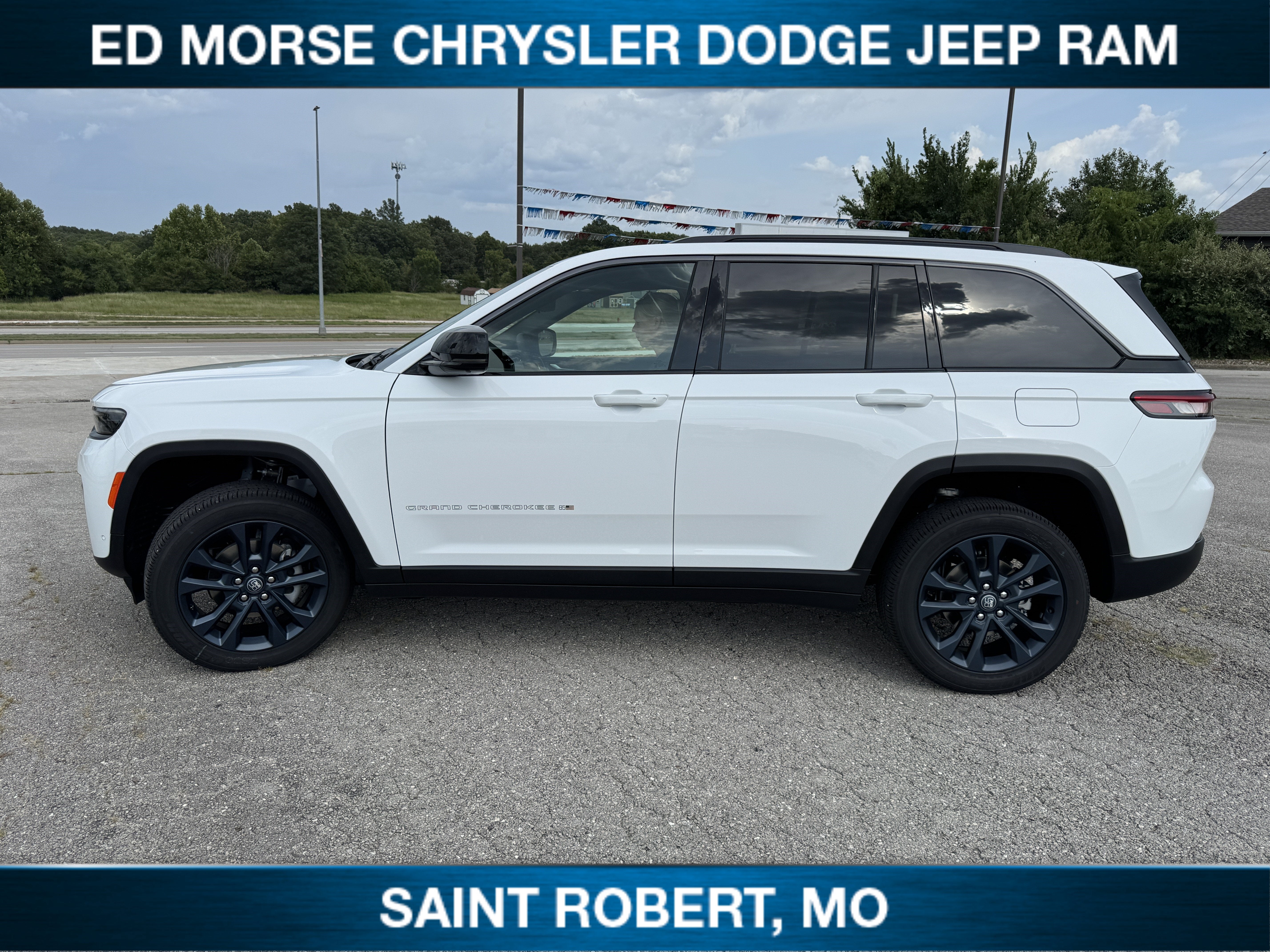 2026 Jeep Grand Cherokee 85th Anniversary Edition
