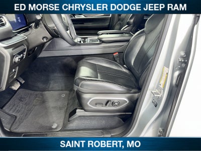 2023 Jeep Wagoneer Base