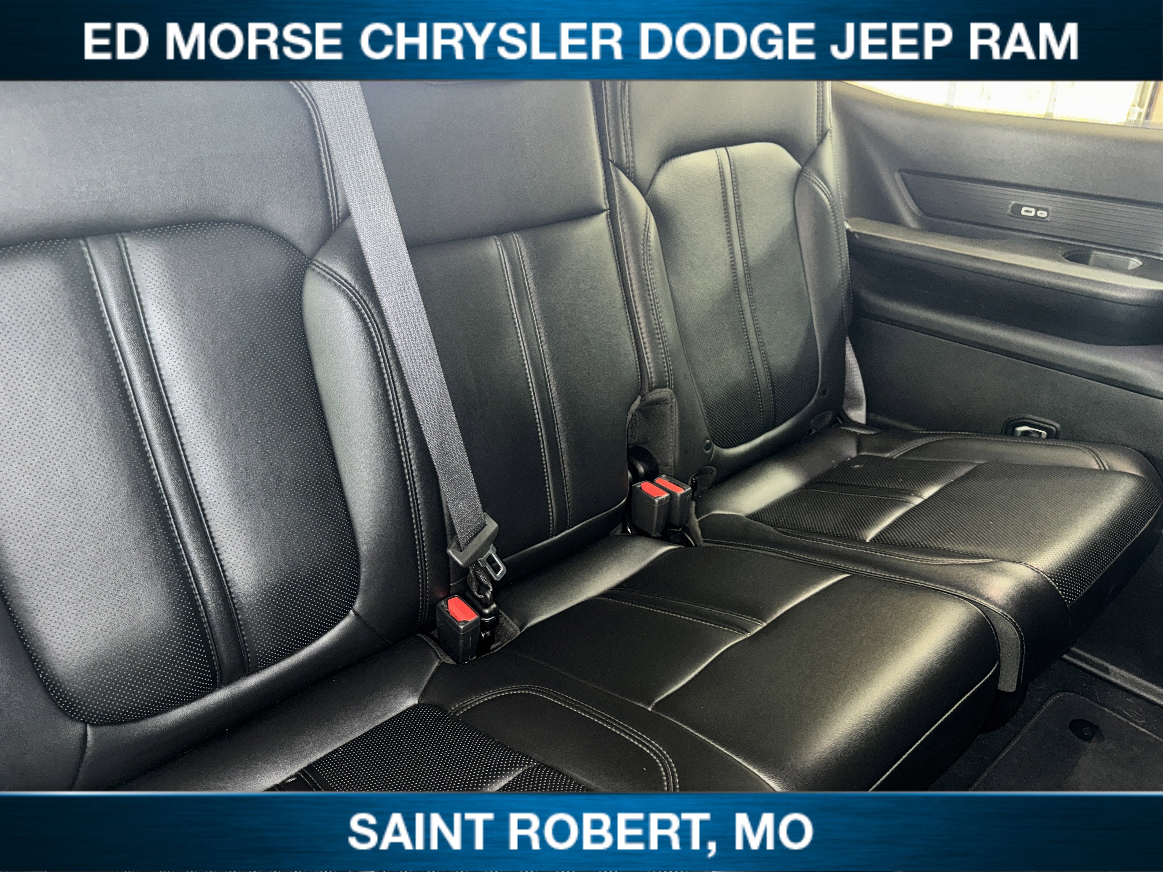 2023 Jeep Wagoneer Base