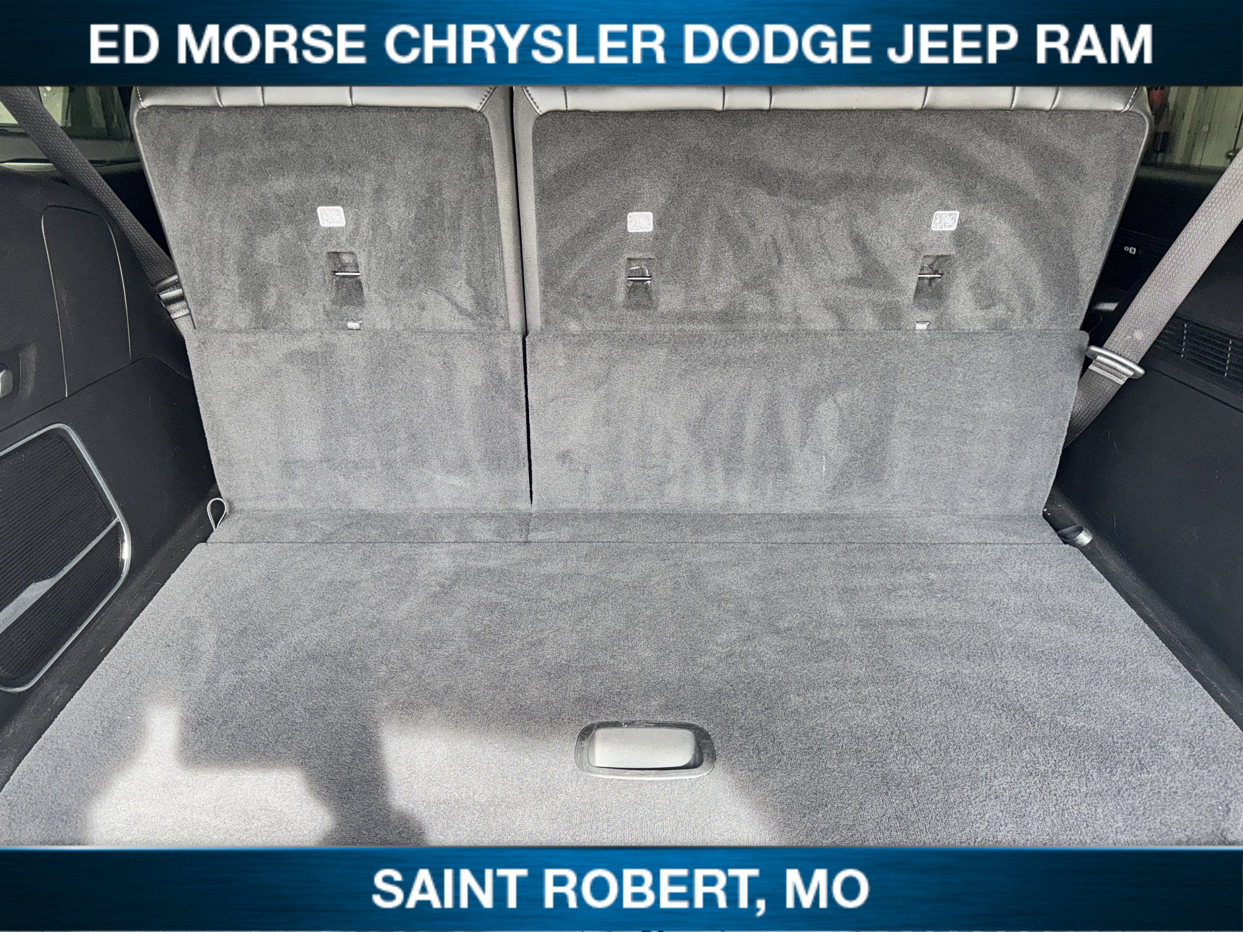 2023 Jeep Wagoneer Base