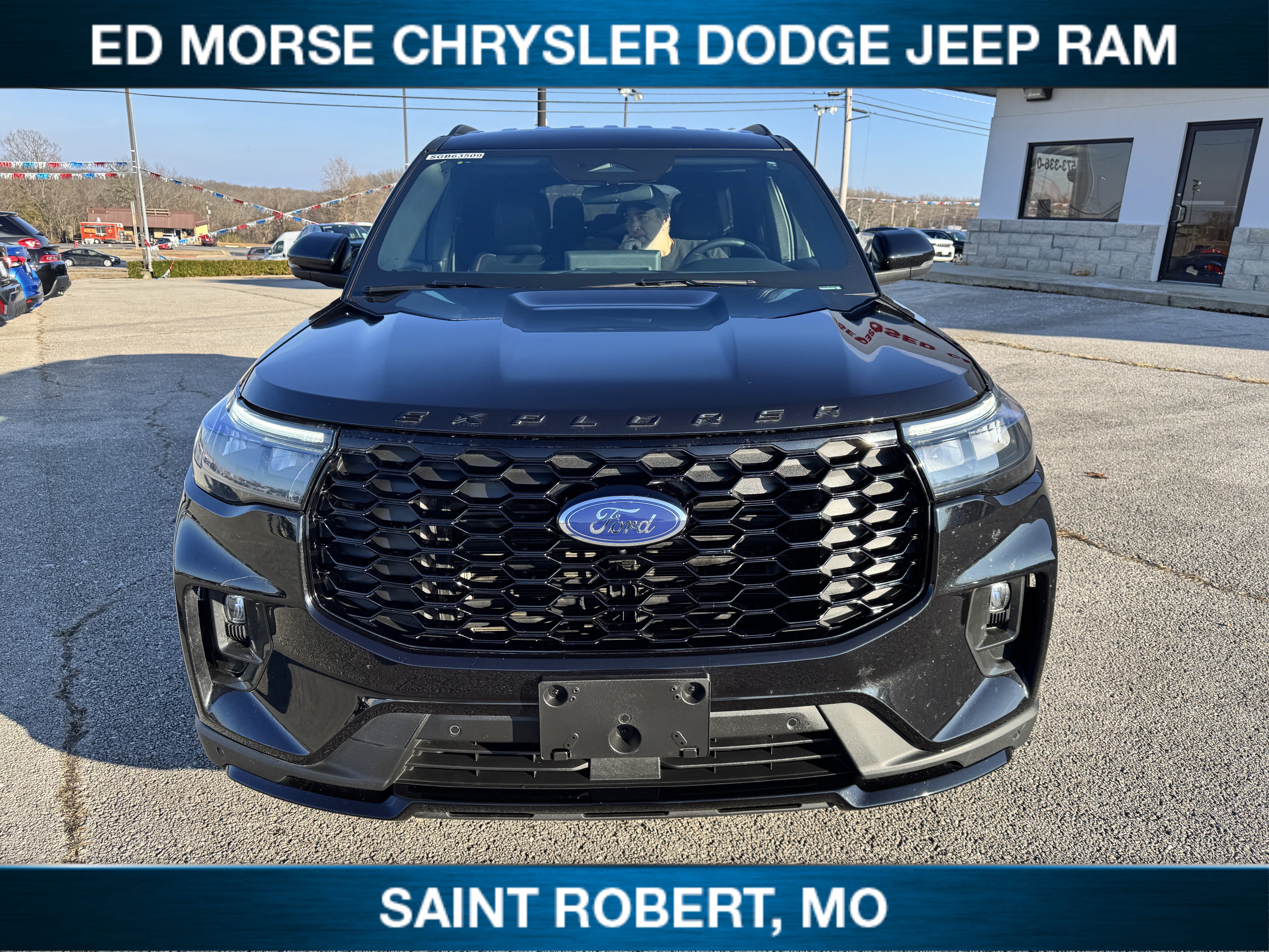 2025 Ford Explorer ST-Line