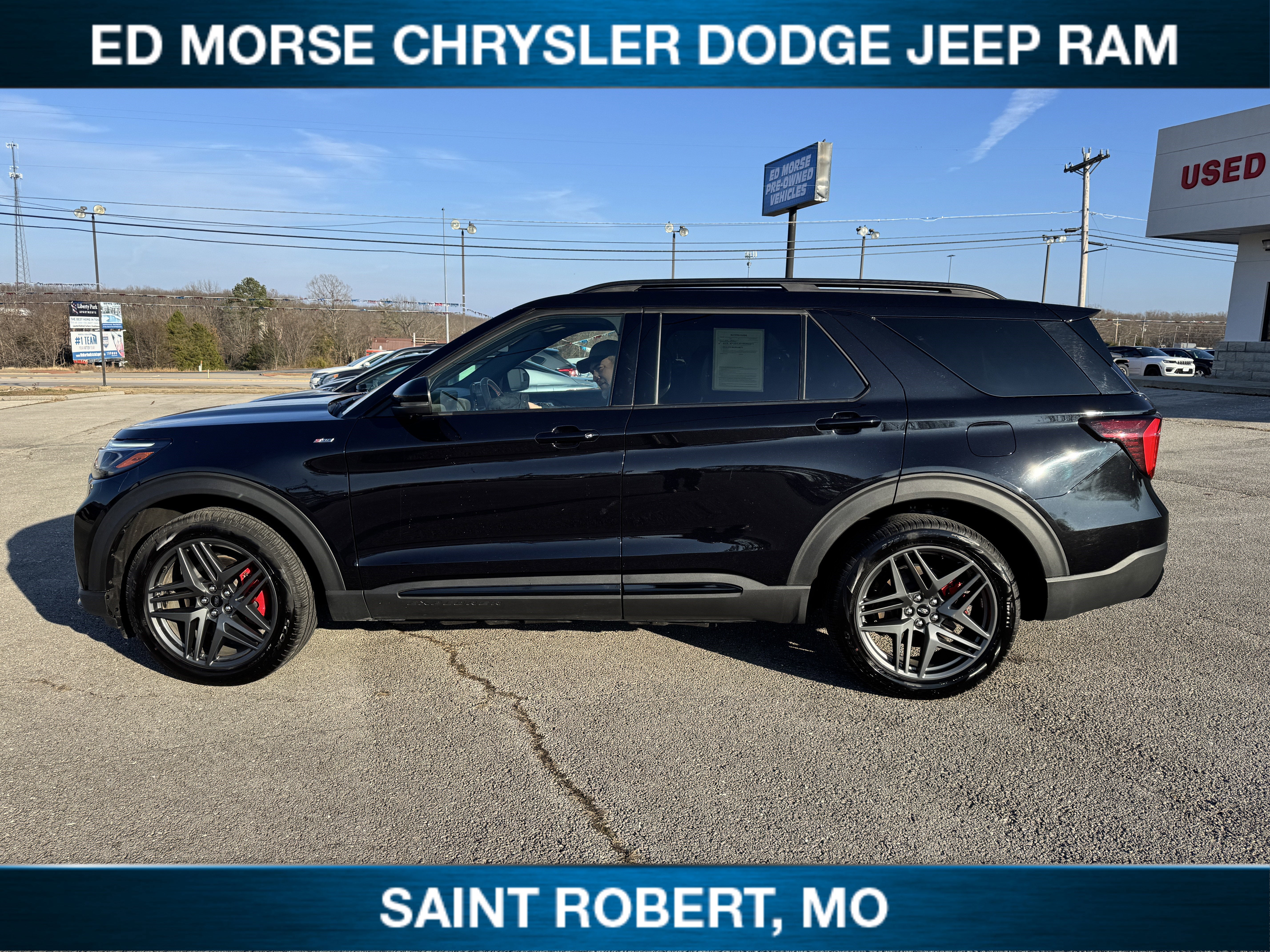 2025 Ford Explorer ST-Line