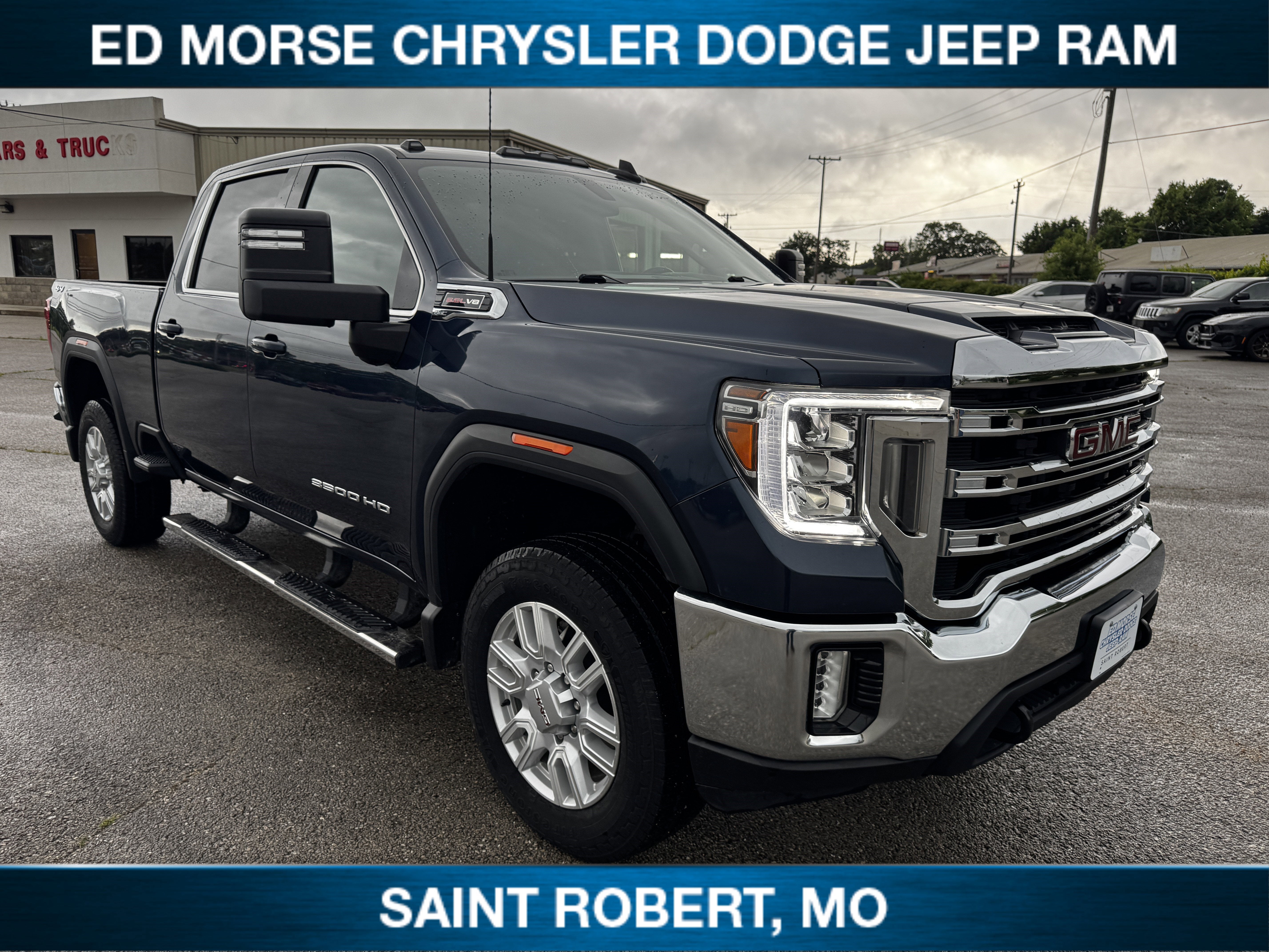 2022 GMC Sierra 4WD Crew Cab Standard Box SLE's photo