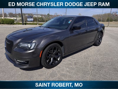 2020 Chrysler 300 Touring L