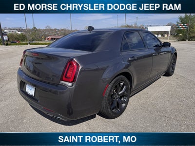 2020 Chrysler 300 Touring L