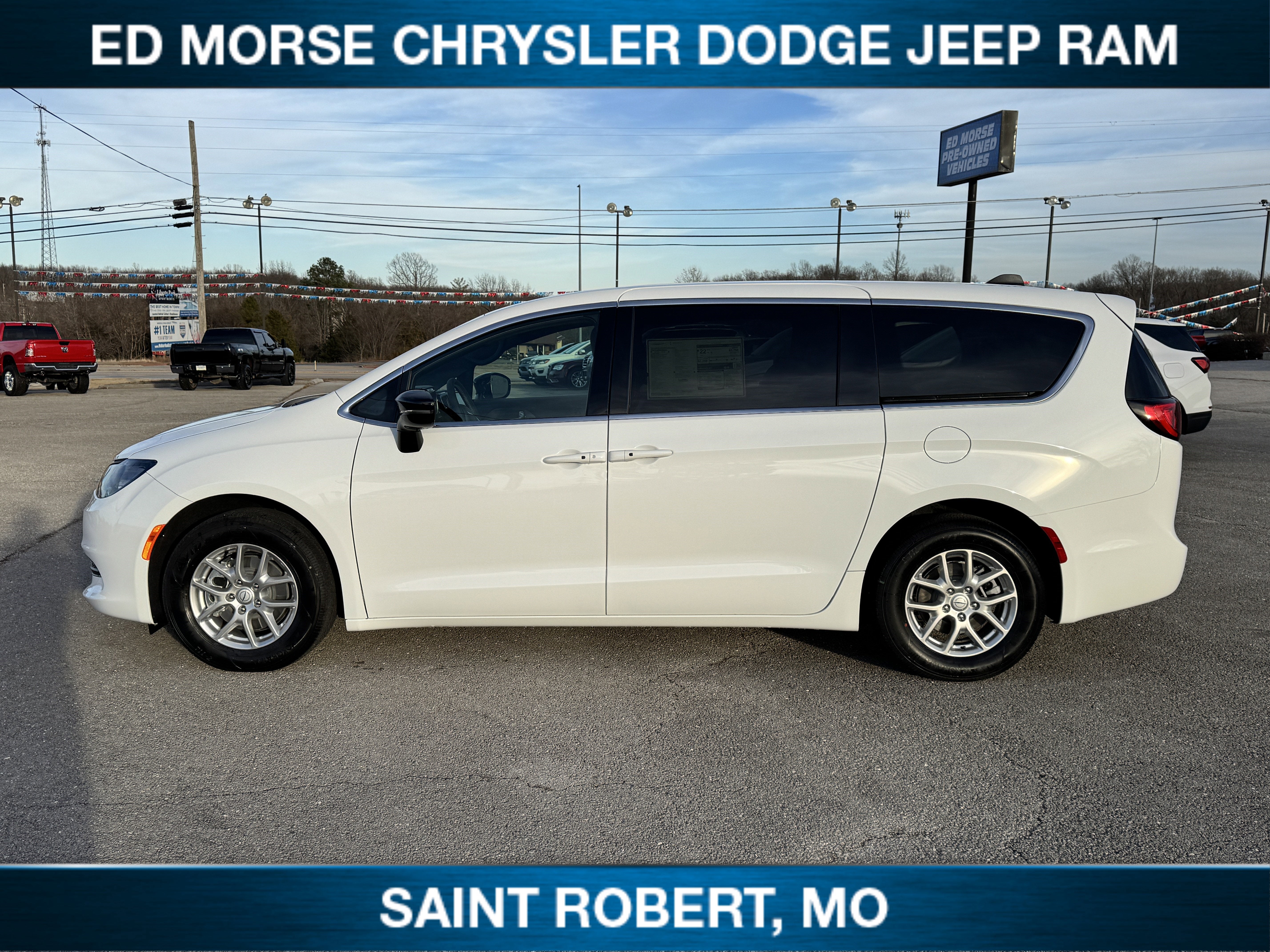 2026 Chrysler Voyager LX