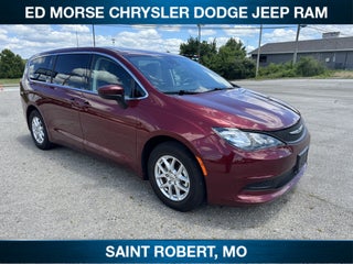 2023 Chrysler Voyager LX