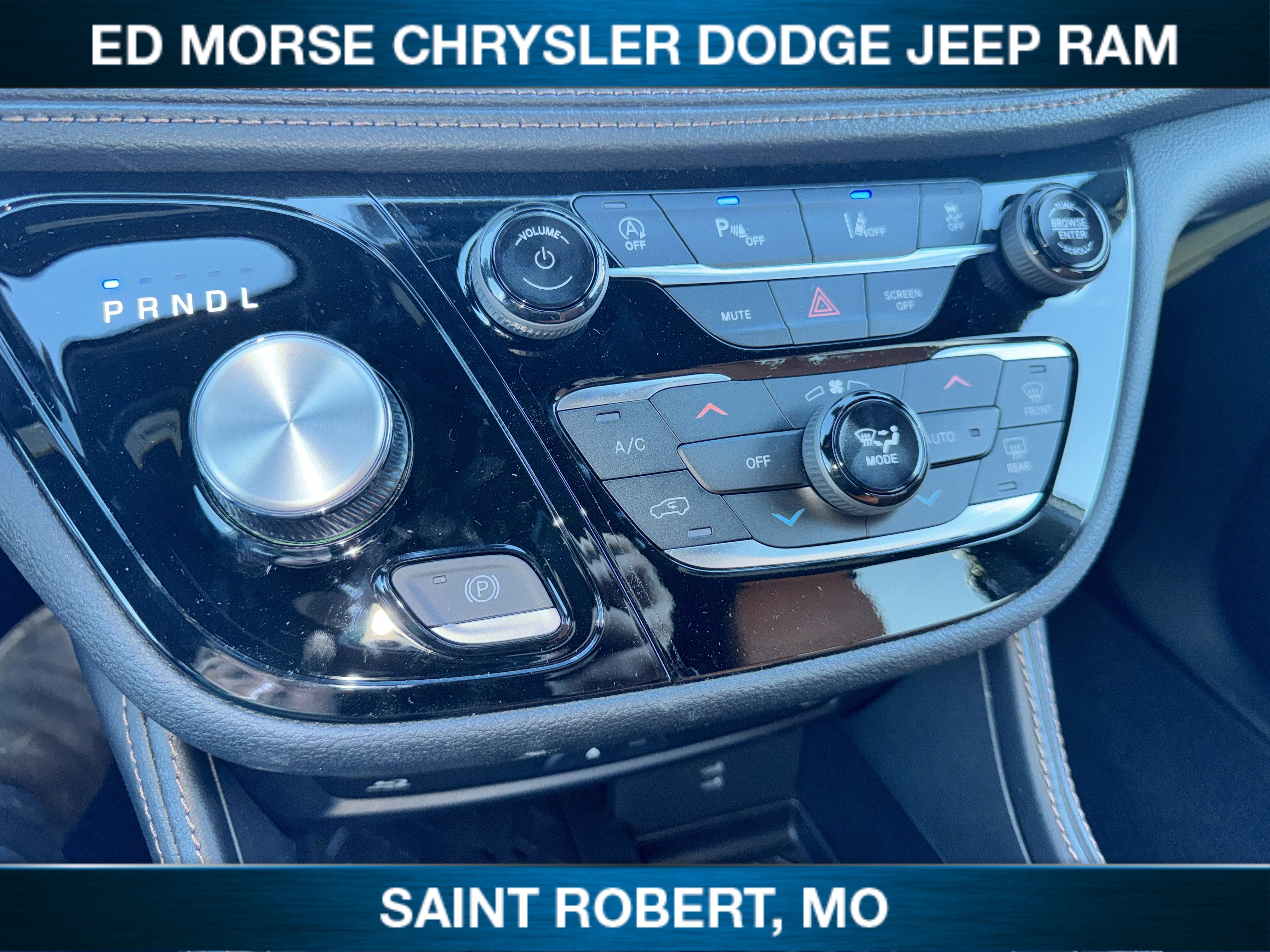 2026 Chrysler Pacifica Pinnacle