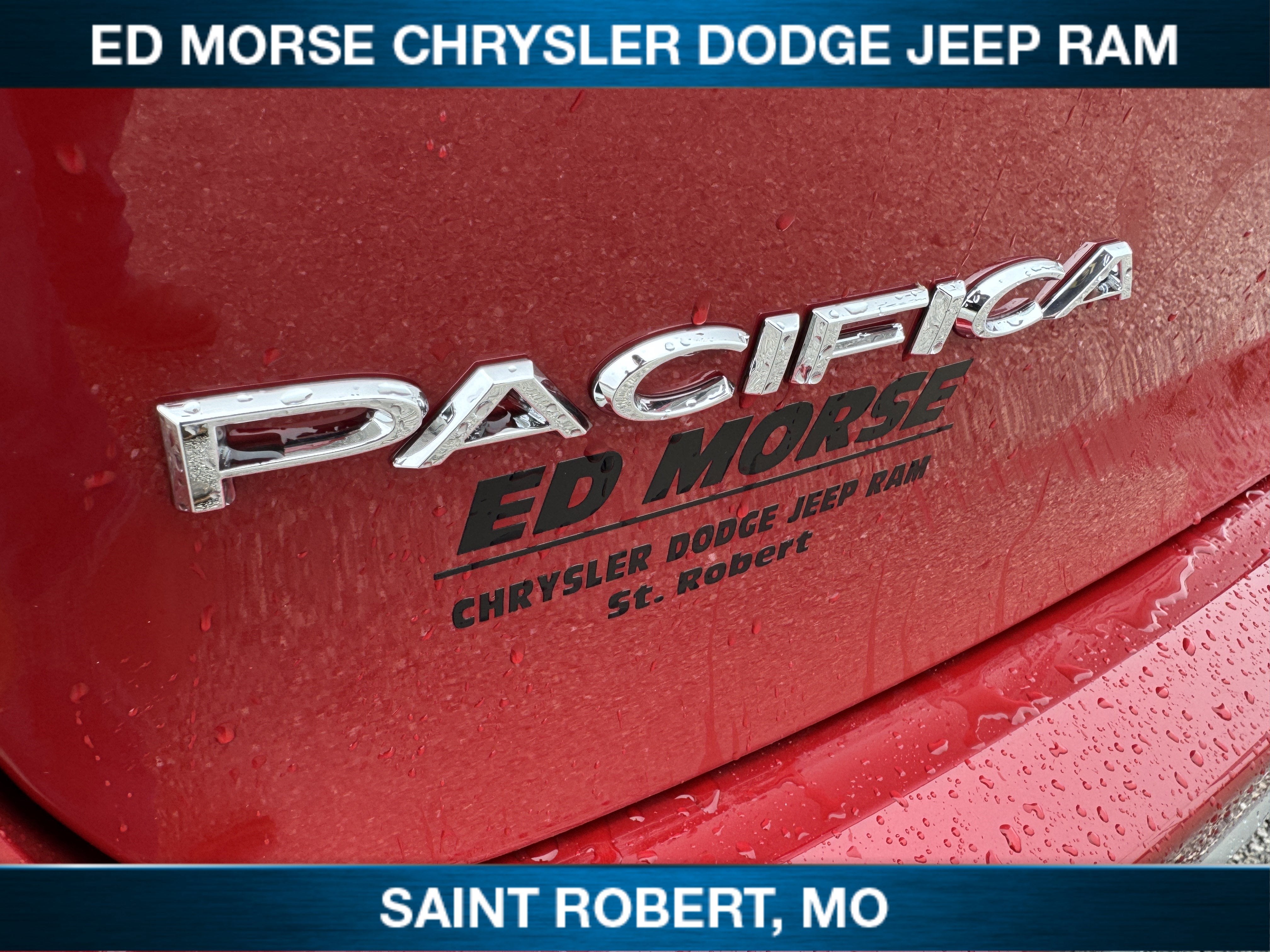 2027 Chrysler Pacifica Select
