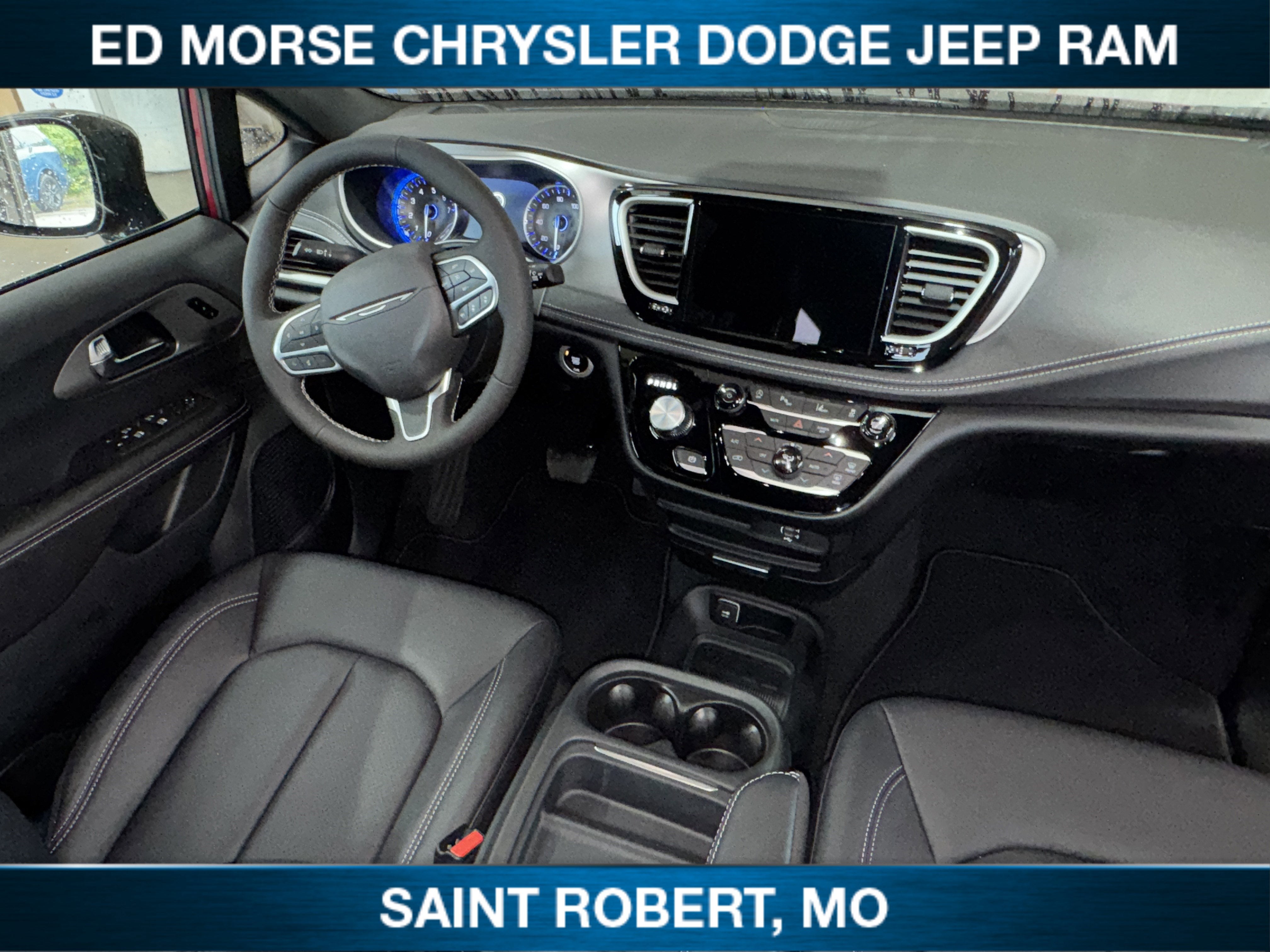 2027 Chrysler Pacifica Select