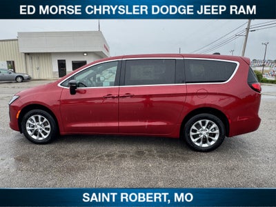 2027 Chrysler Pacifica Select