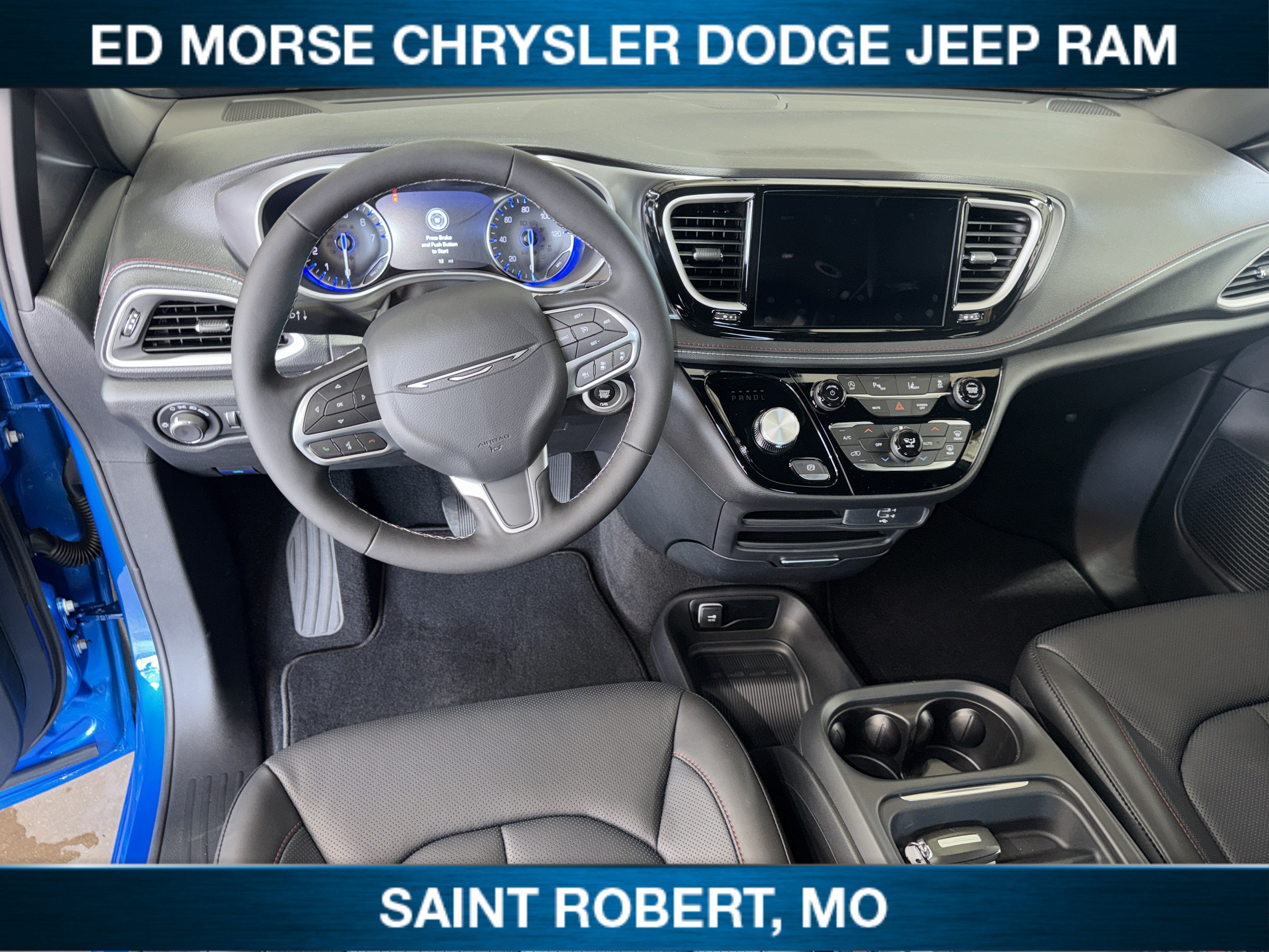 2027 Chrysler Pacifica Select