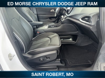 2027 Chrysler Pacifica Limited