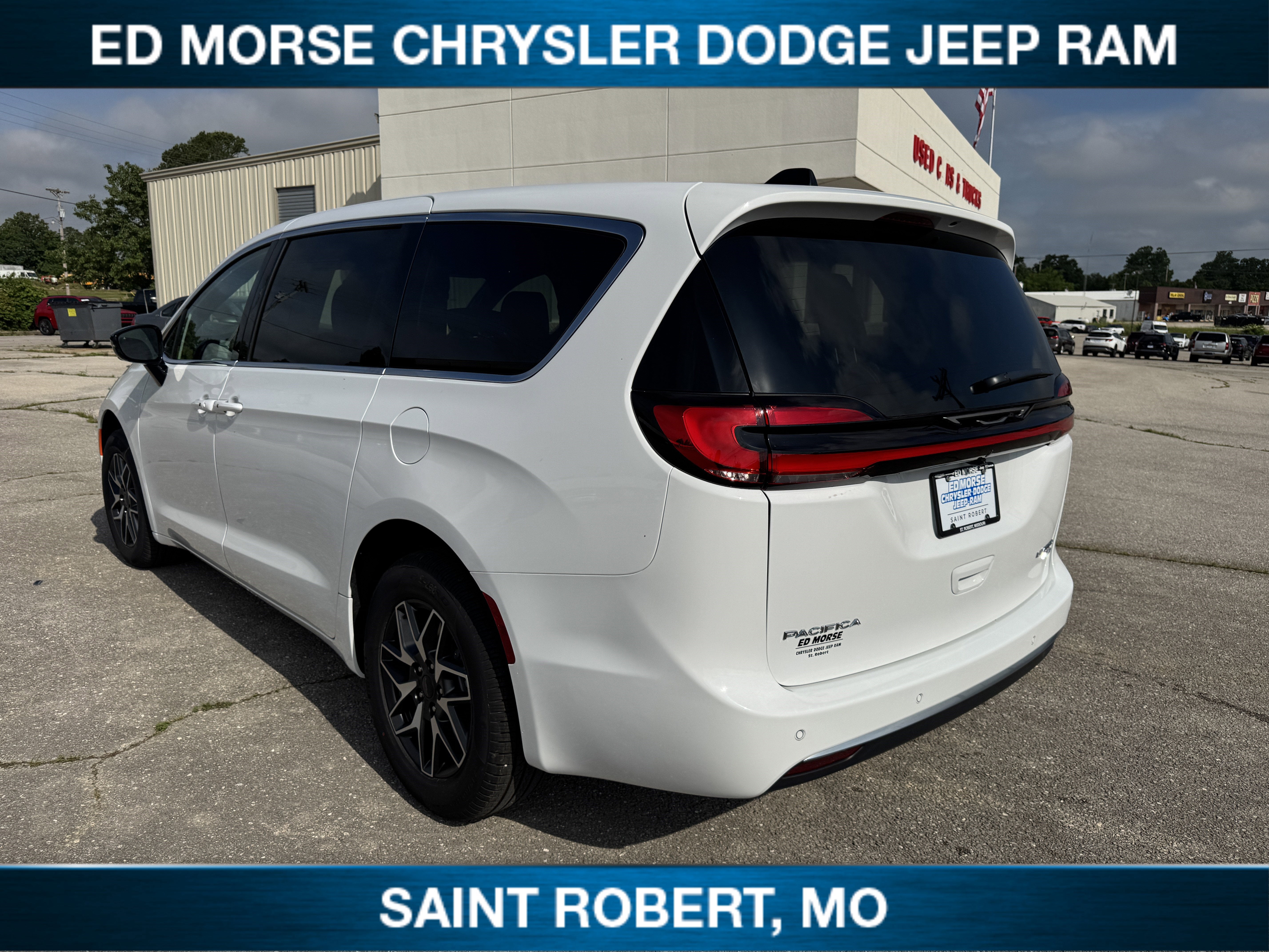 2027 Chrysler Pacifica Limited