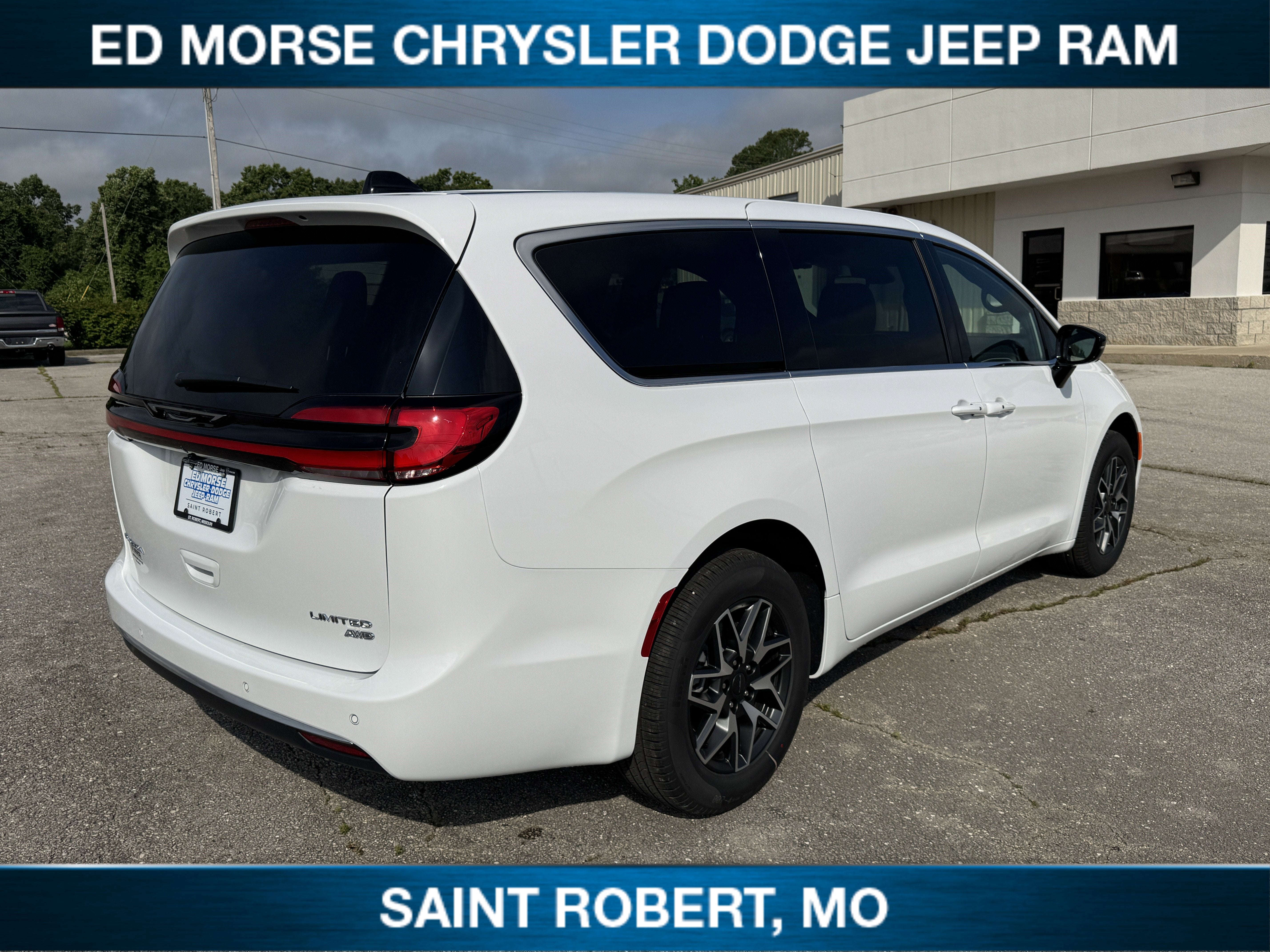 2027 Chrysler Pacifica Limited