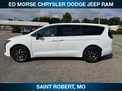2027 Chrysler Pacifica Limited