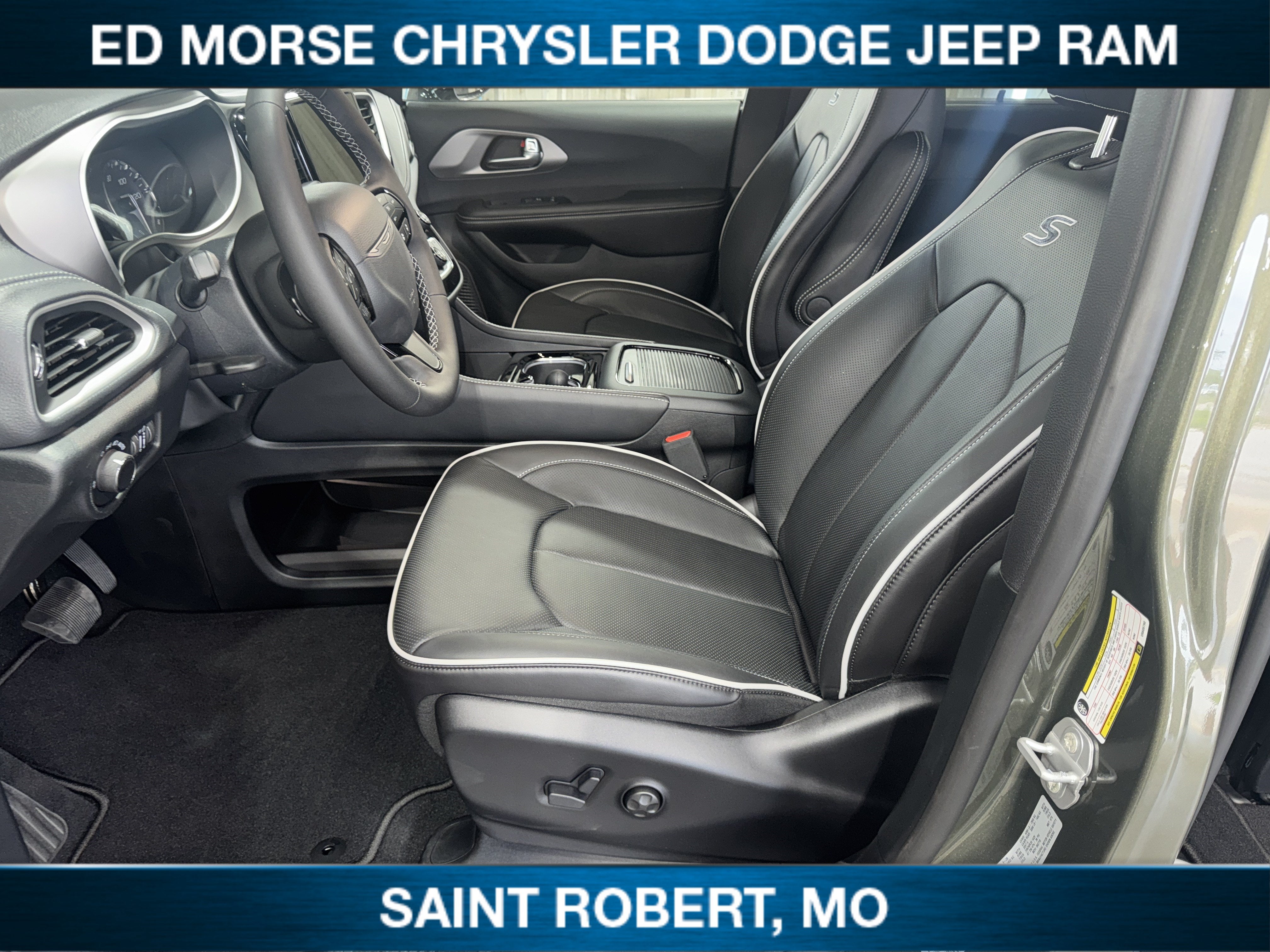 2027 Chrysler Pacifica Limited