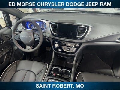 2027 Chrysler Pacifica Limited