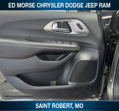 2027 Chrysler Pacifica Limited