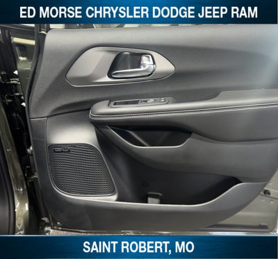 2027 Chrysler Pacifica Limited