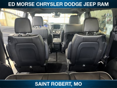 2027 Chrysler Pacifica Limited