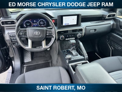 2025 Toyota Tacoma 4WD SR5