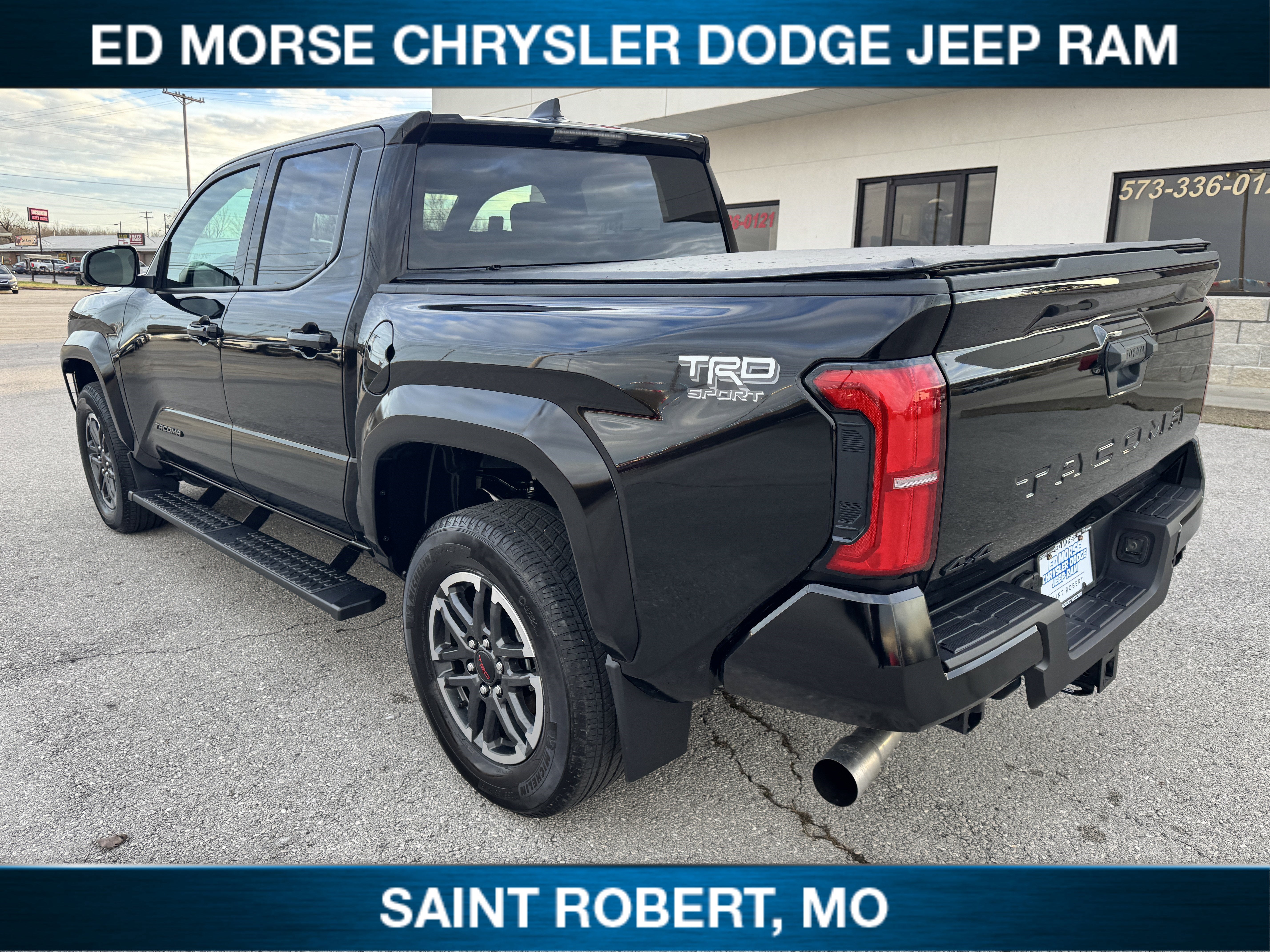 2025 Toyota Tacoma 4WD SR5