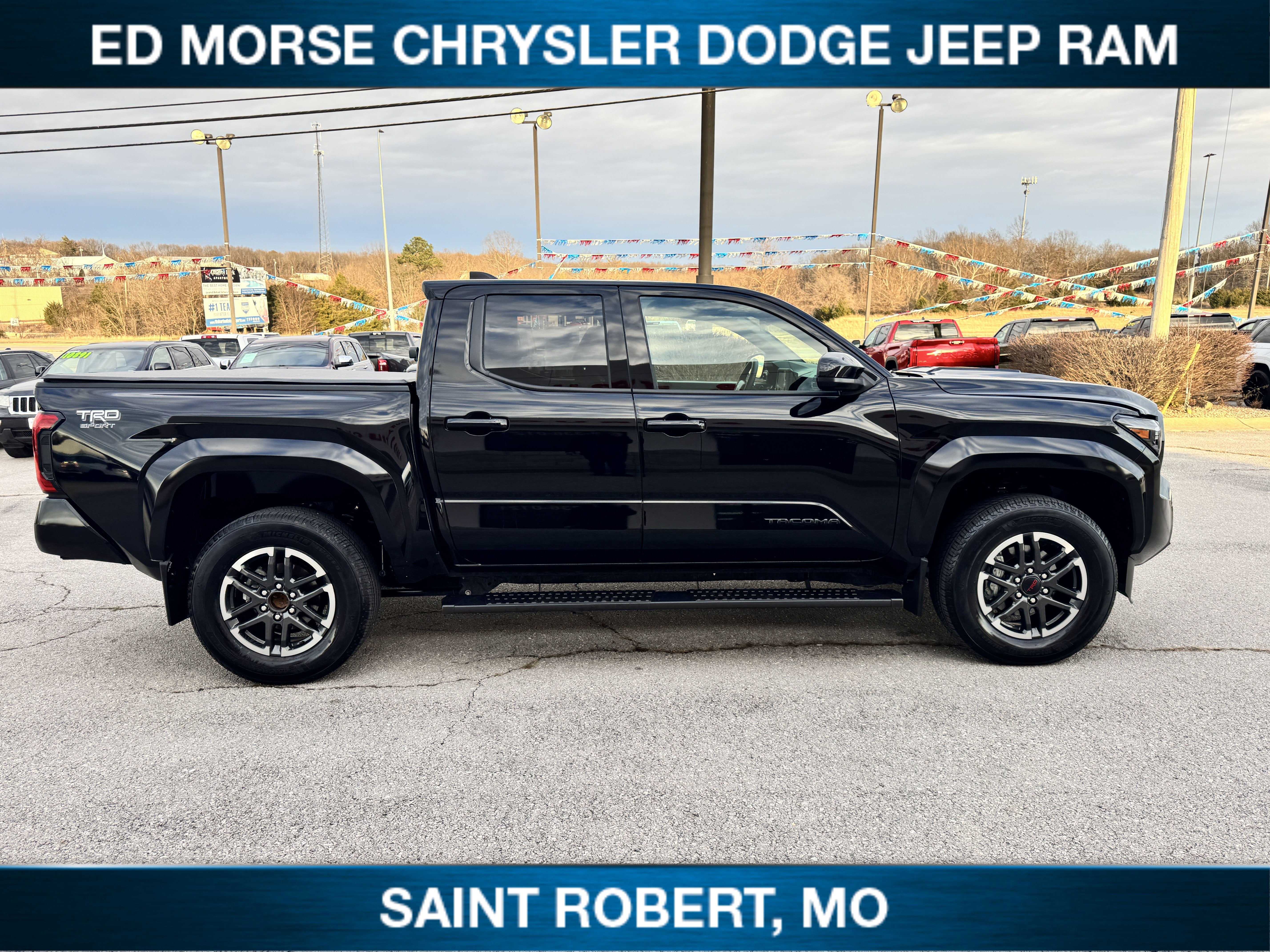 2025 Toyota Tacoma 4WD SR5