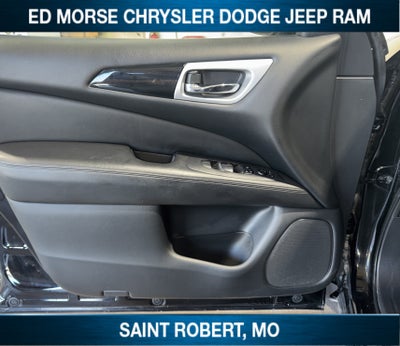 2020 Nissan Pathfinder S