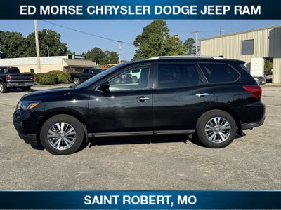 2020 Nissan Pathfinder S