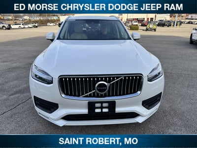 2022 Volvo XC90 Momentum