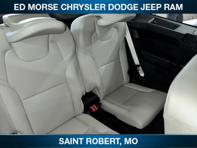 2022 Volvo XC90 Momentum