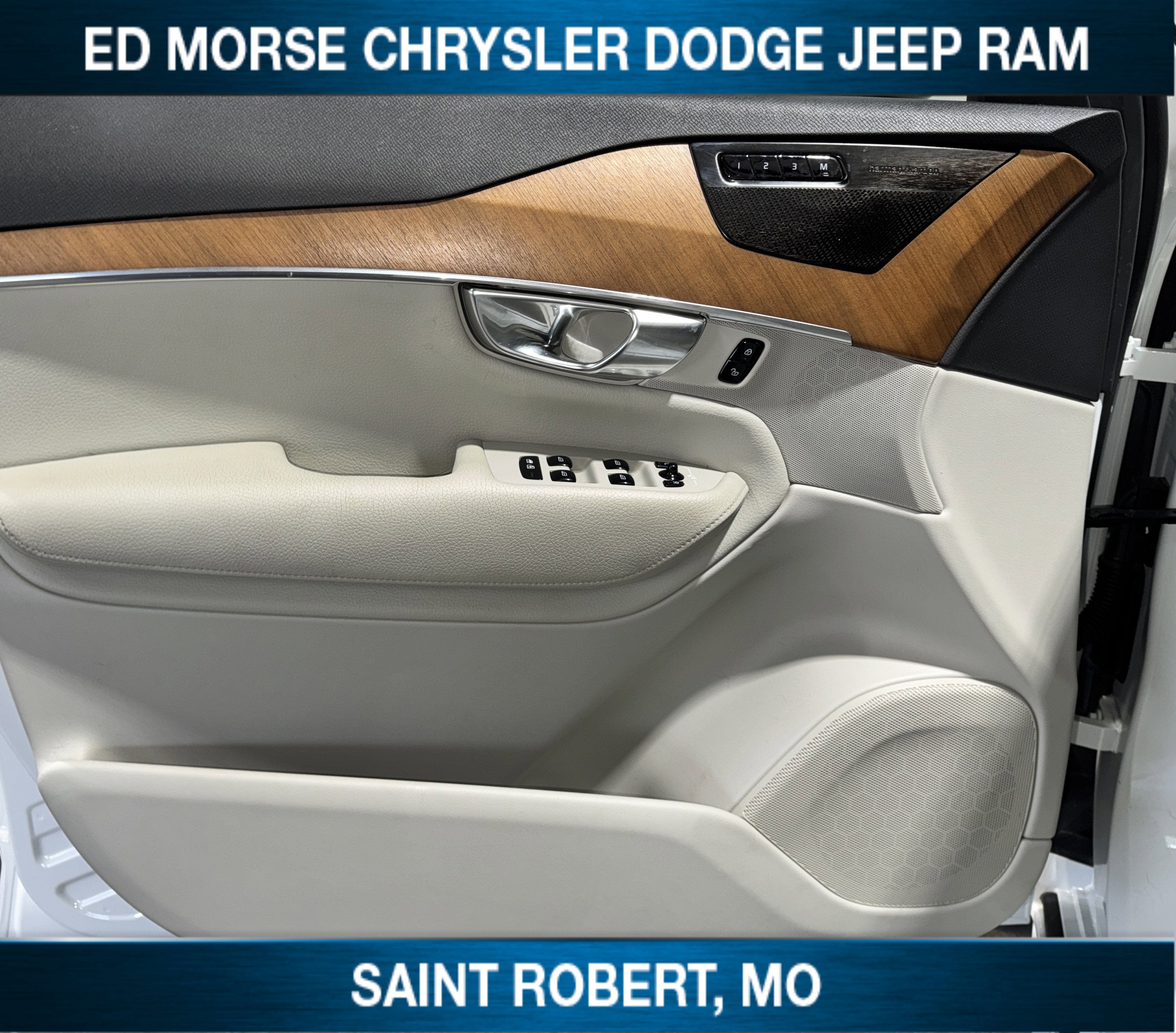 2022 Volvo XC90 Momentum