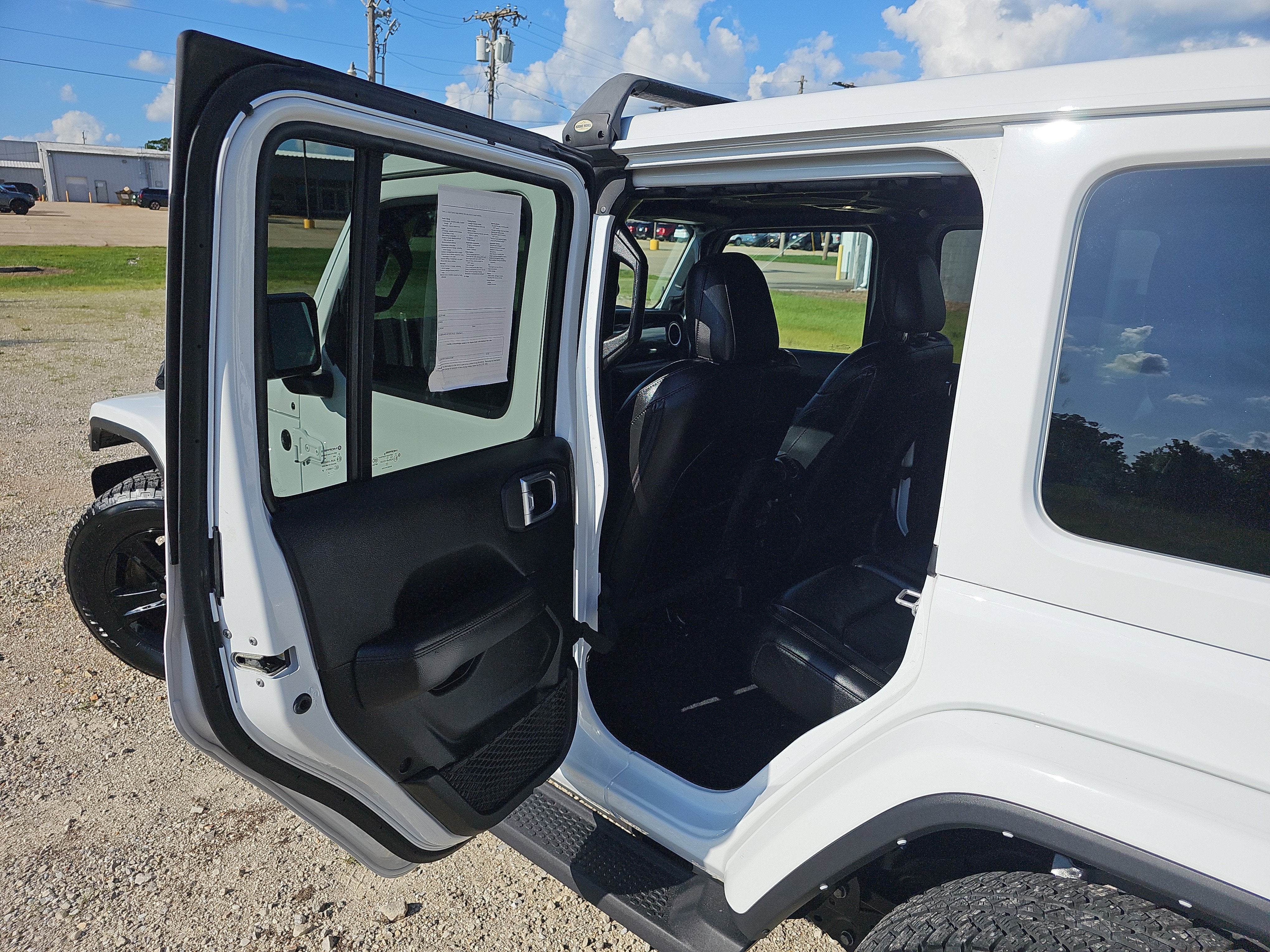 2022 Jeep Wrangler Unlimited Sahara Altitude