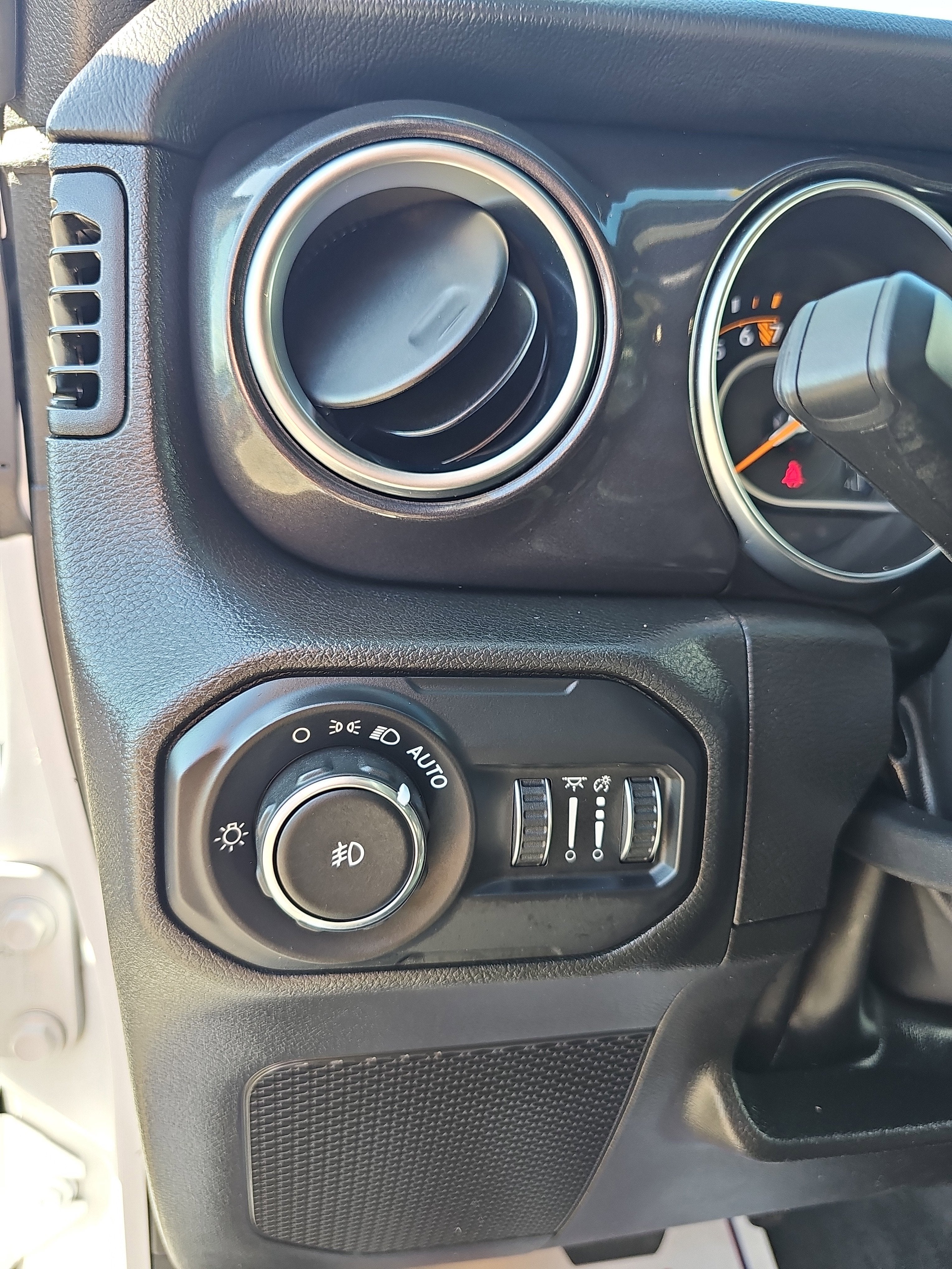 2022 Jeep Wrangler Unlimited Sahara Altitude