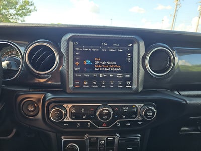 2022 Jeep Wrangler Unlimited Sahara Altitude