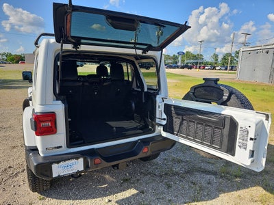 2022 Jeep Wrangler Unlimited Sahara Altitude