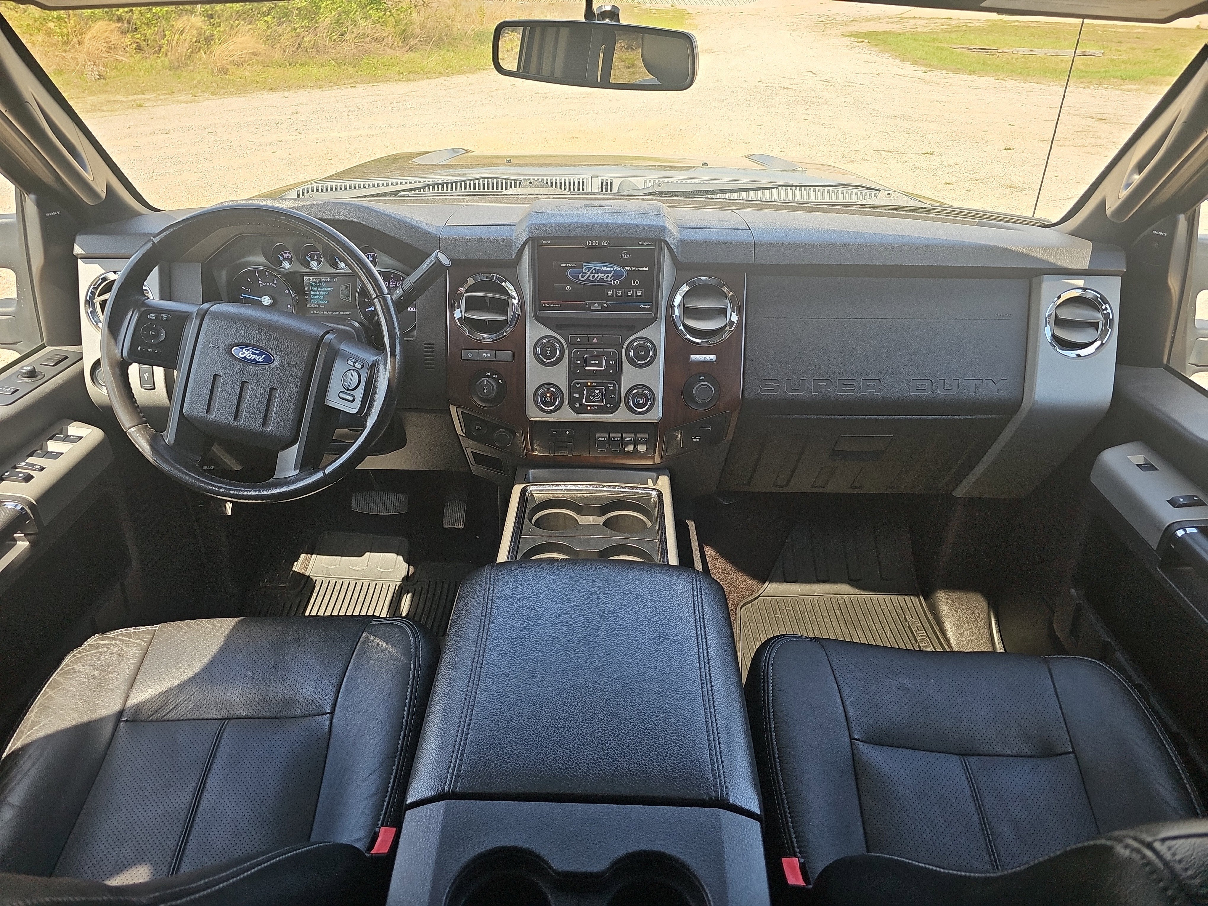 2015 Ford Super Duty F-250 SRW Lariat
