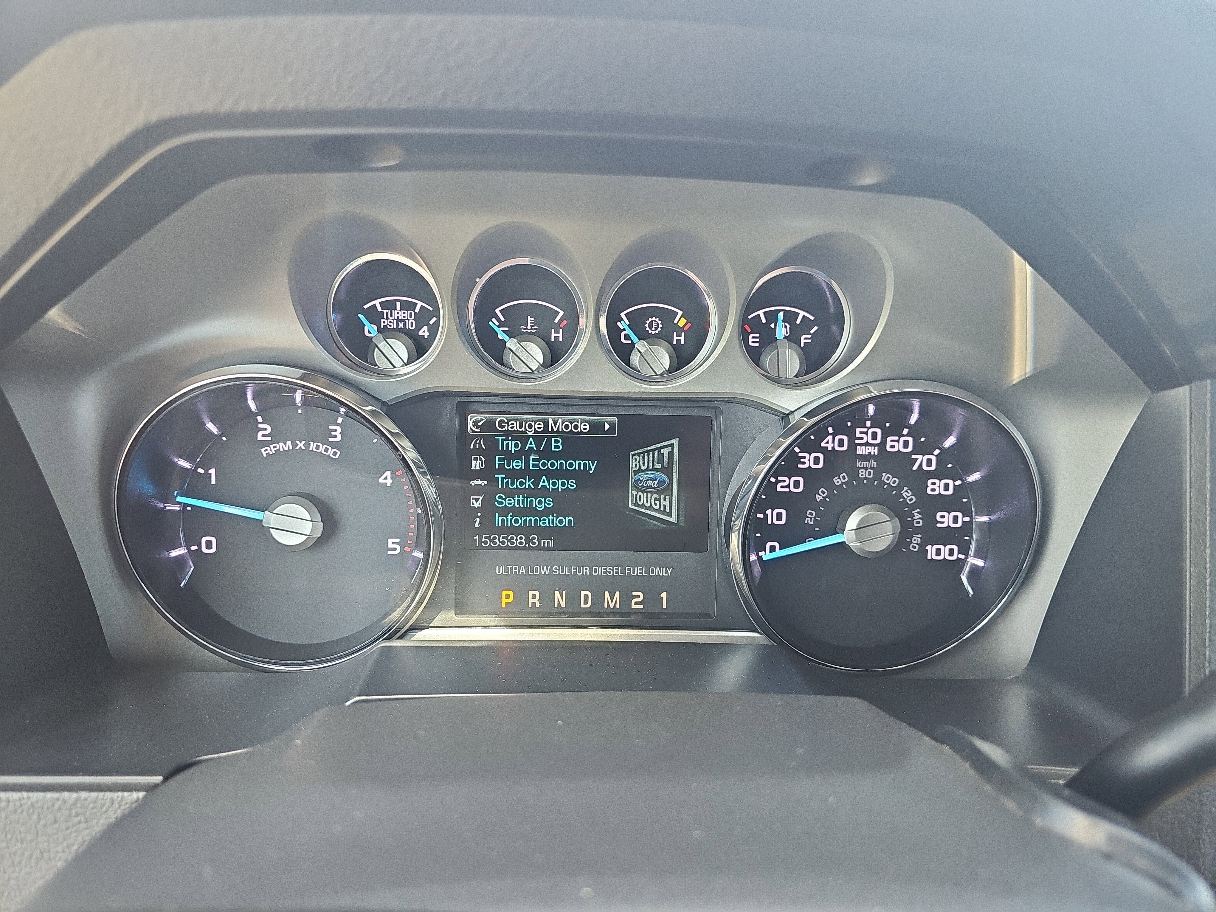 2015 Ford Super Duty F-250 SRW Lariat