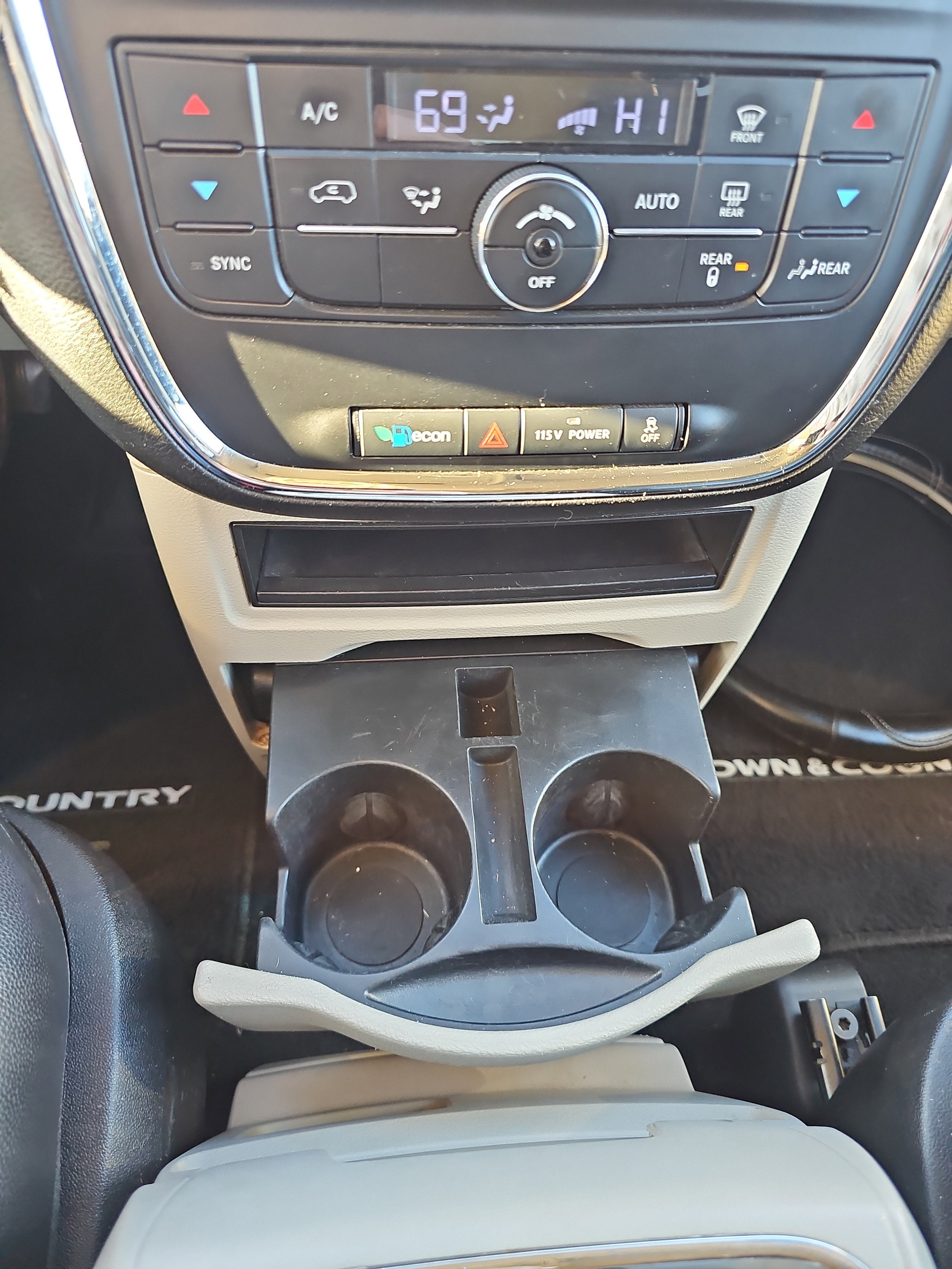 2013 Chrysler Town & Country Touring