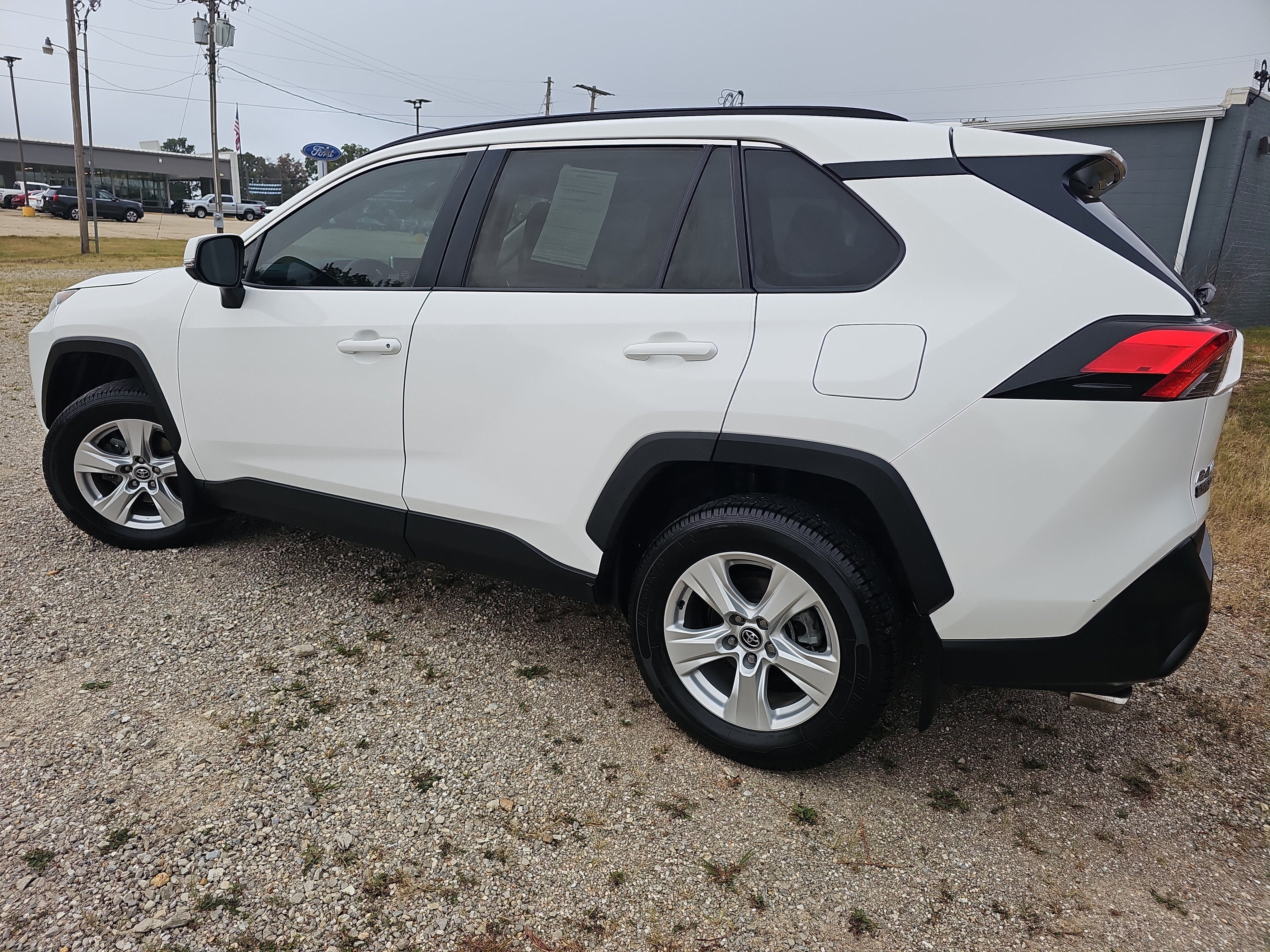 2020 Toyota RAV4 XLE