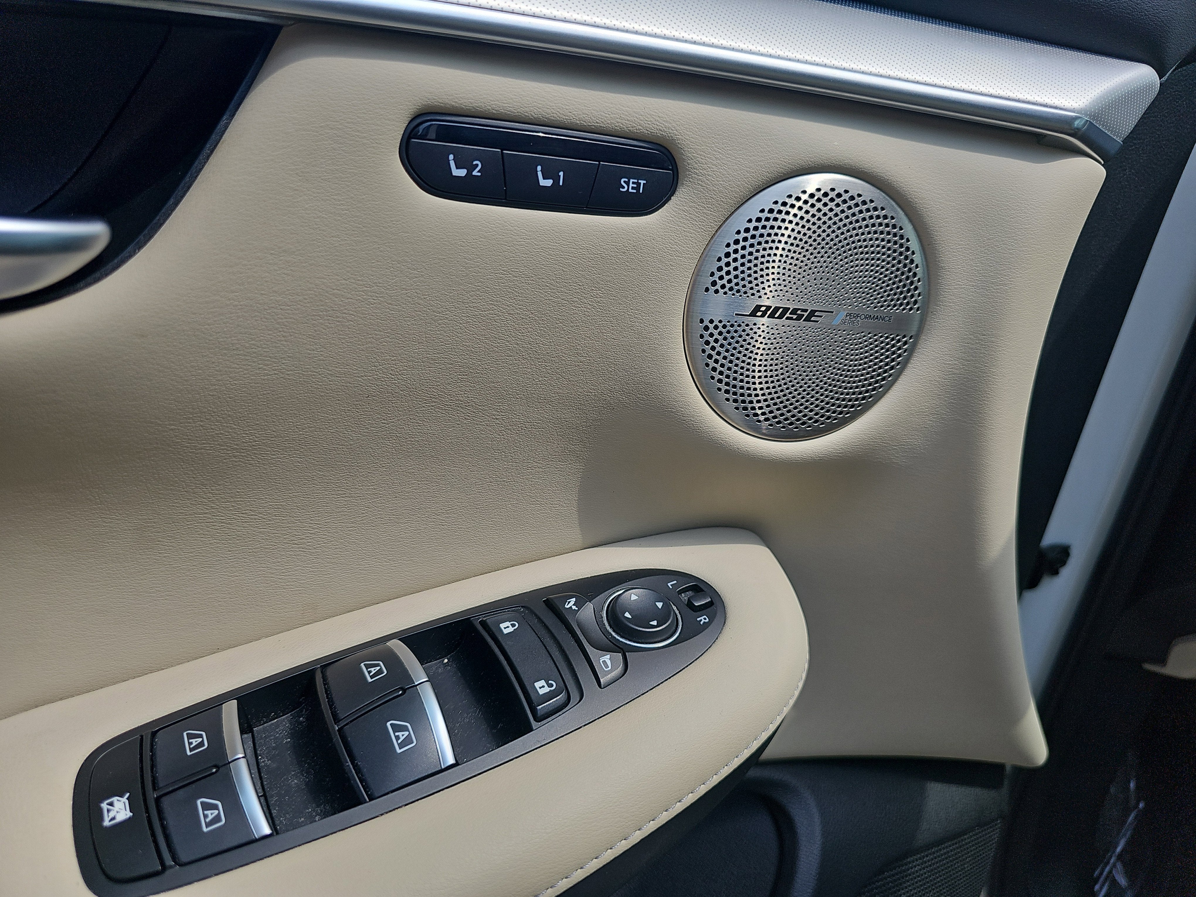 2022 INFINITI QX50 ESSENTIAL