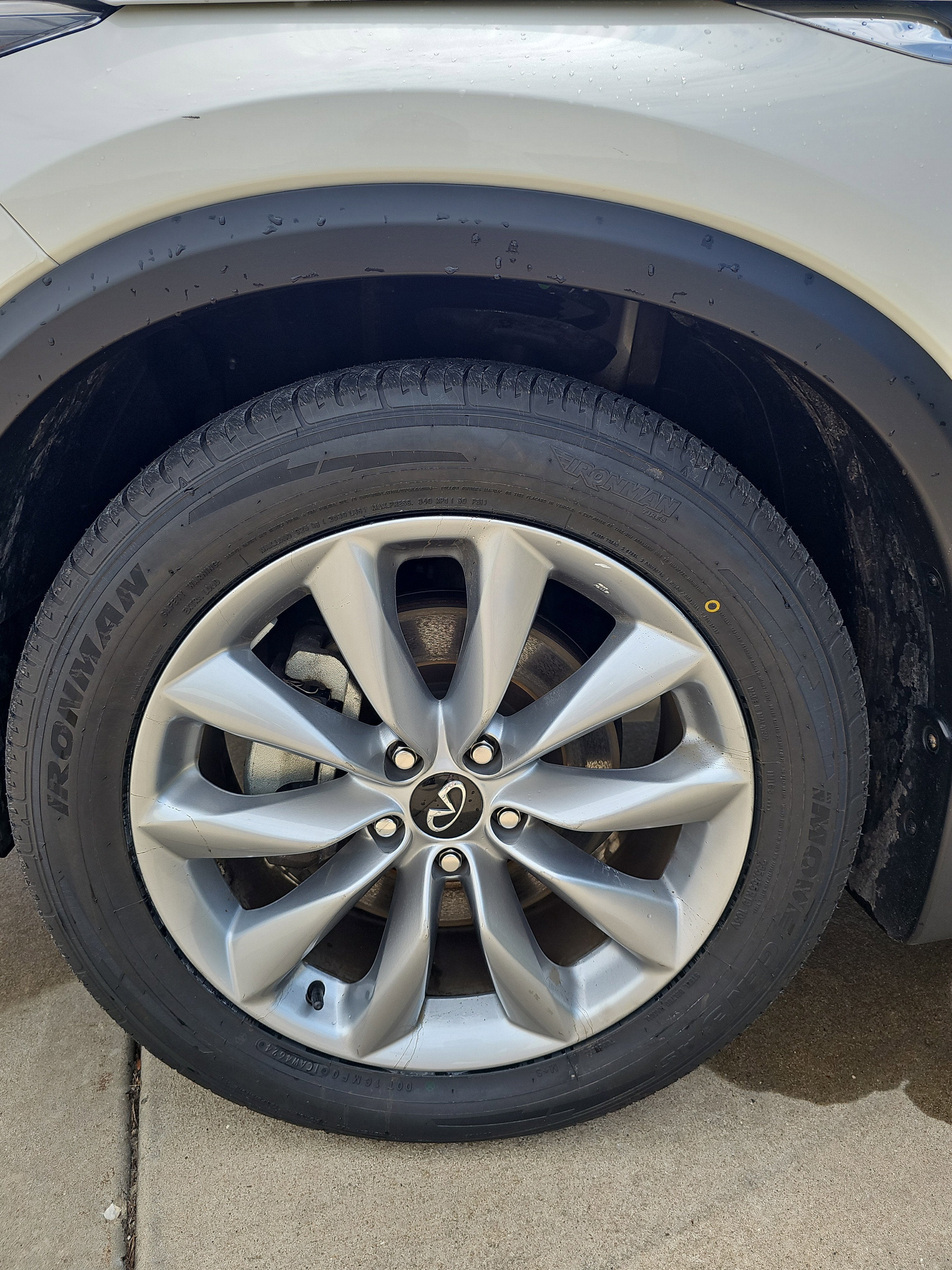 2022 INFINITI QX50 ESSENTIAL