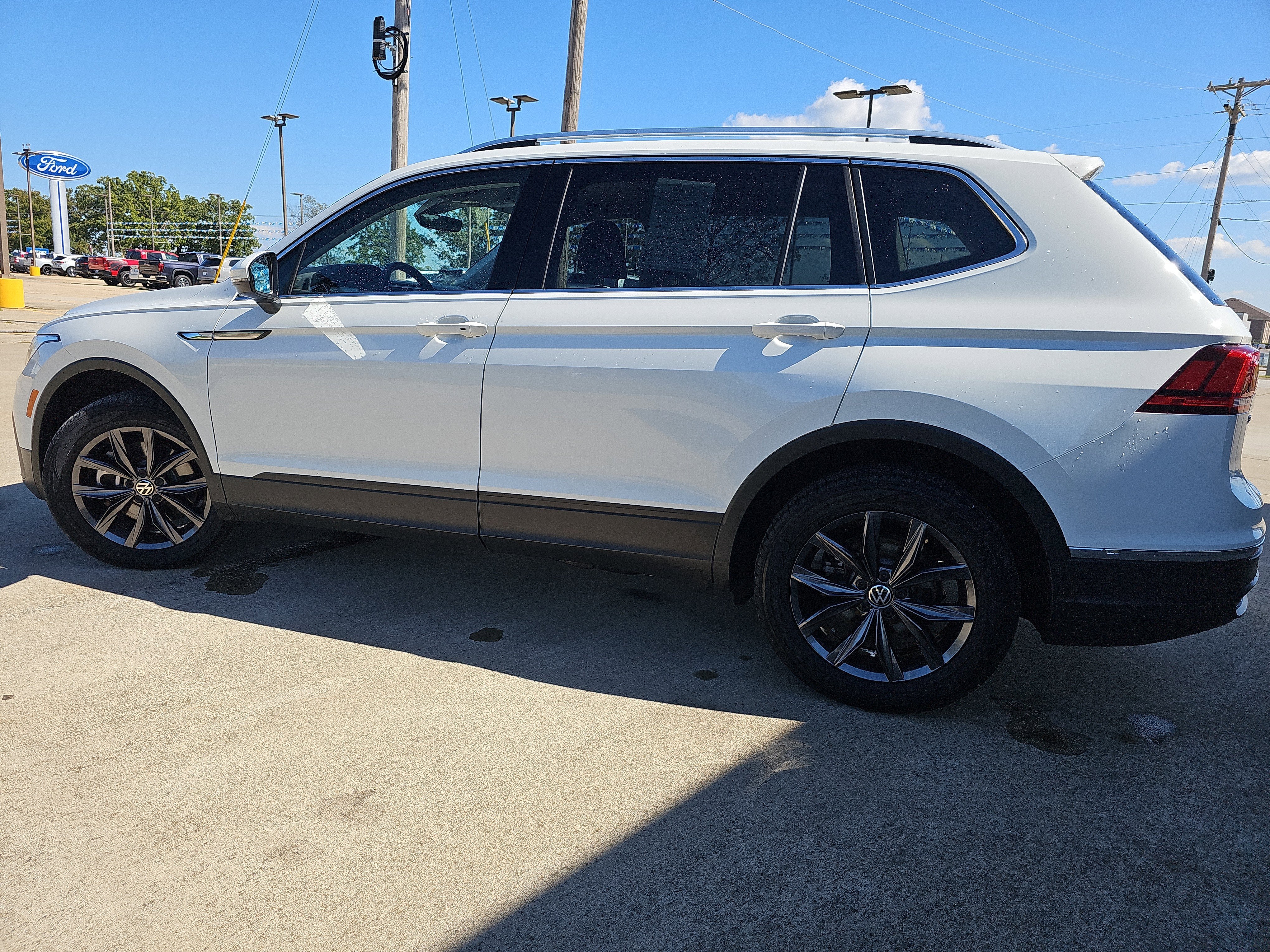 2024 Volkswagen Tiguan SE