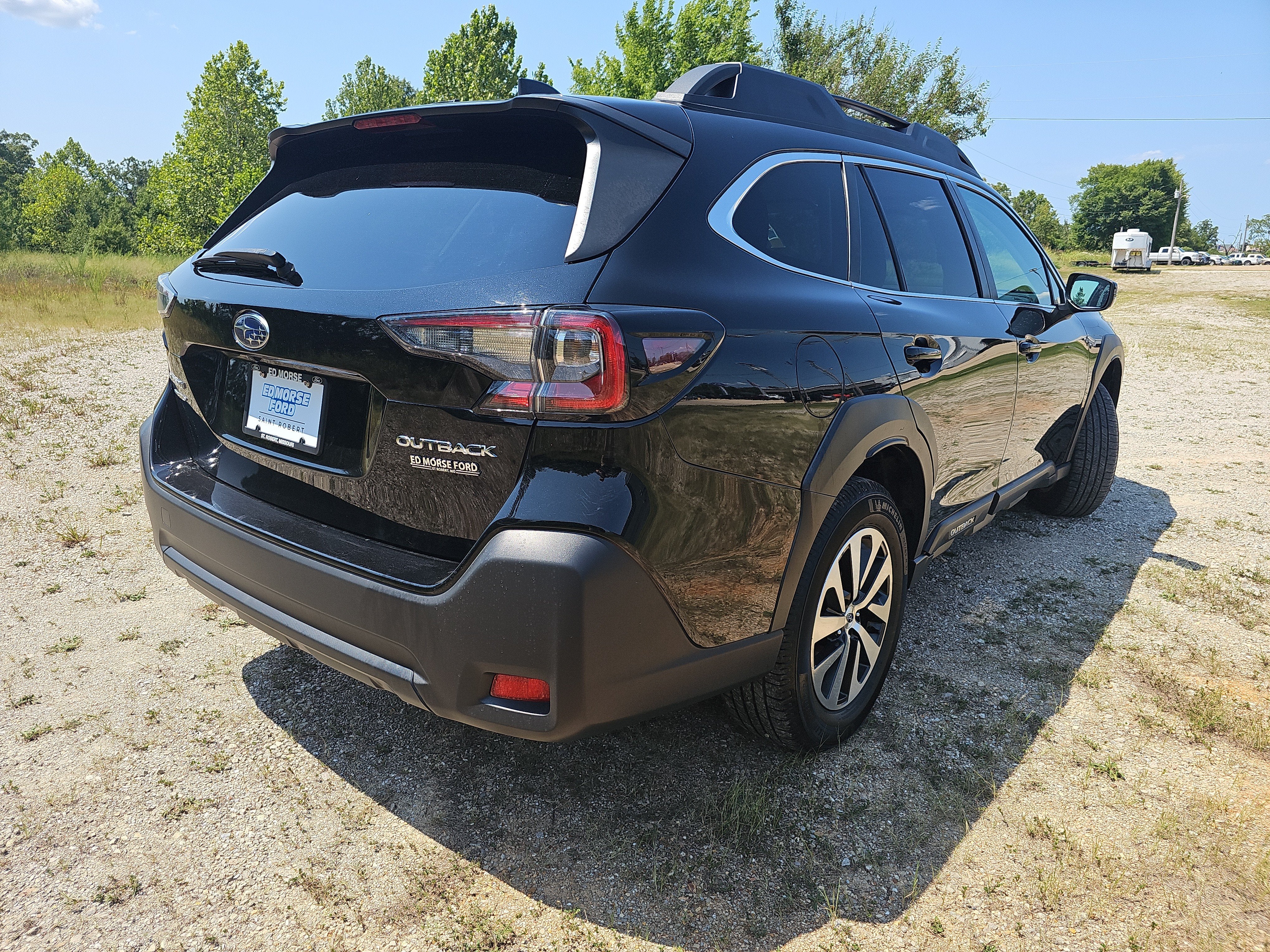 2023 Subaru Outback Premium