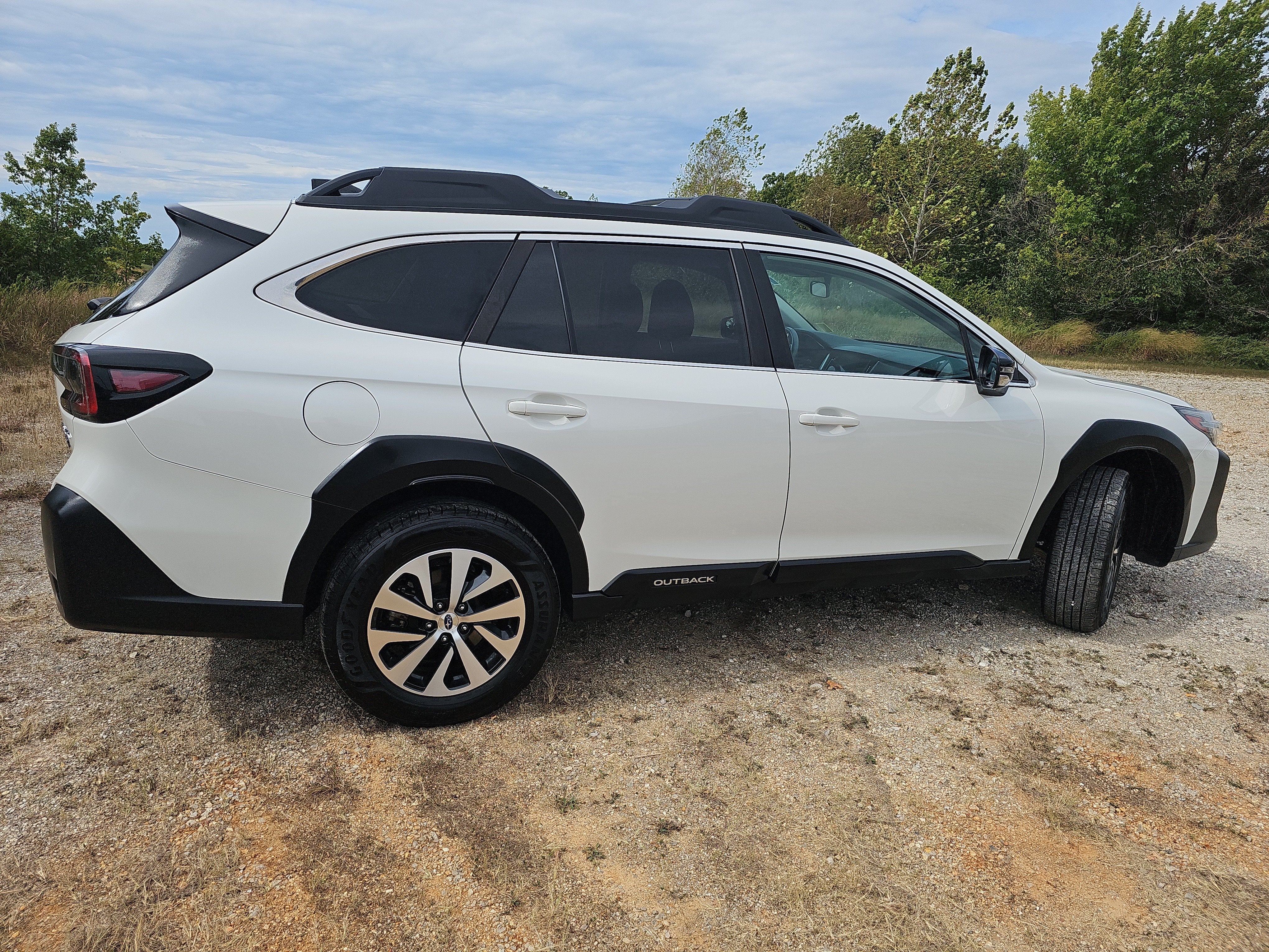 2023 Subaru Outback Premium