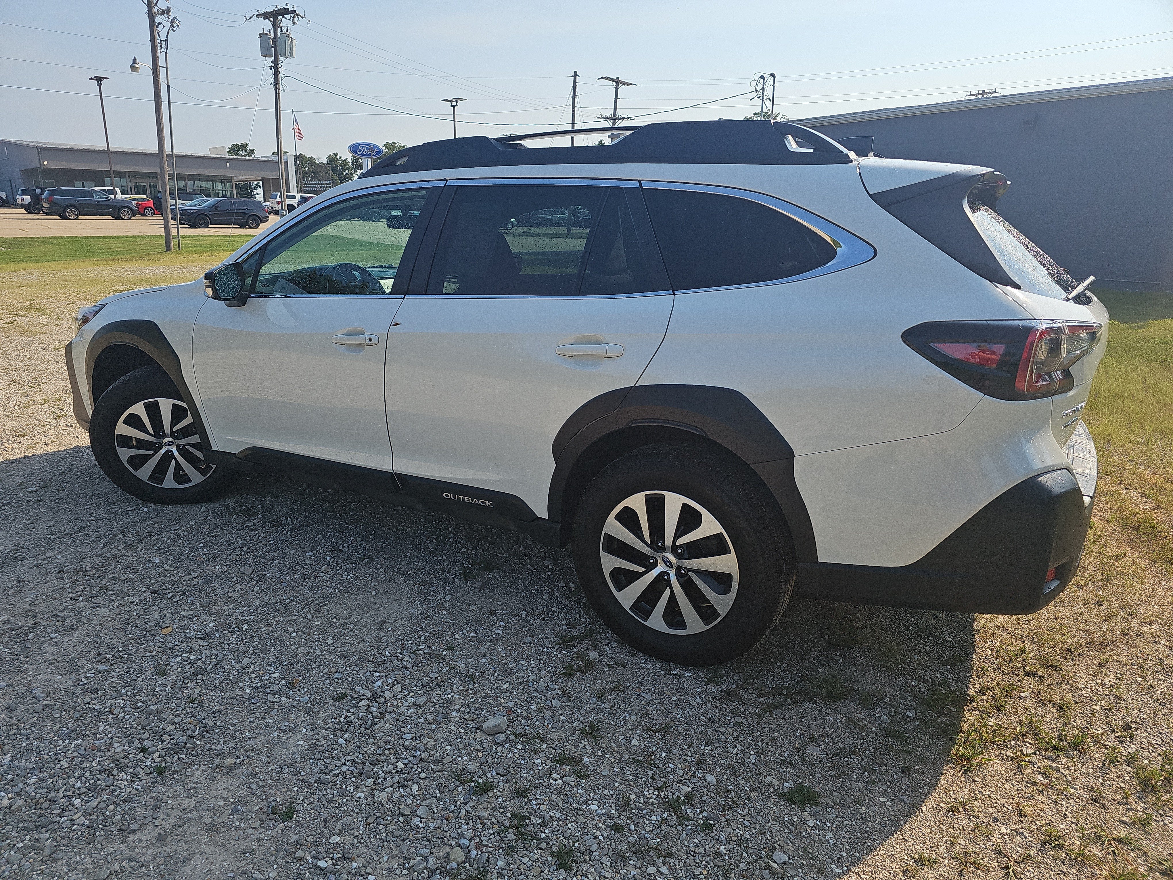 2023 Subaru Outback Premium