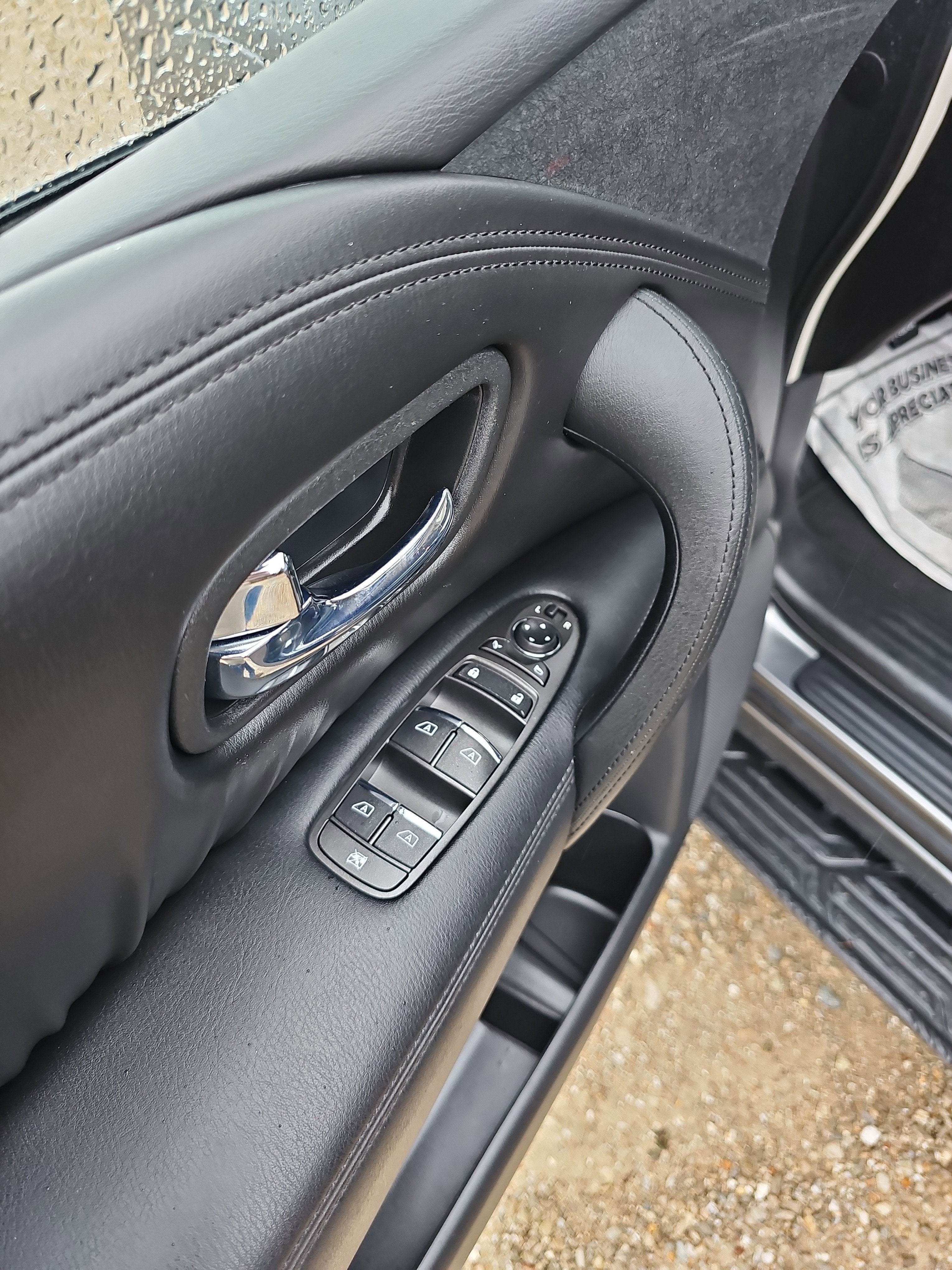 2024 Nissan Armada SV