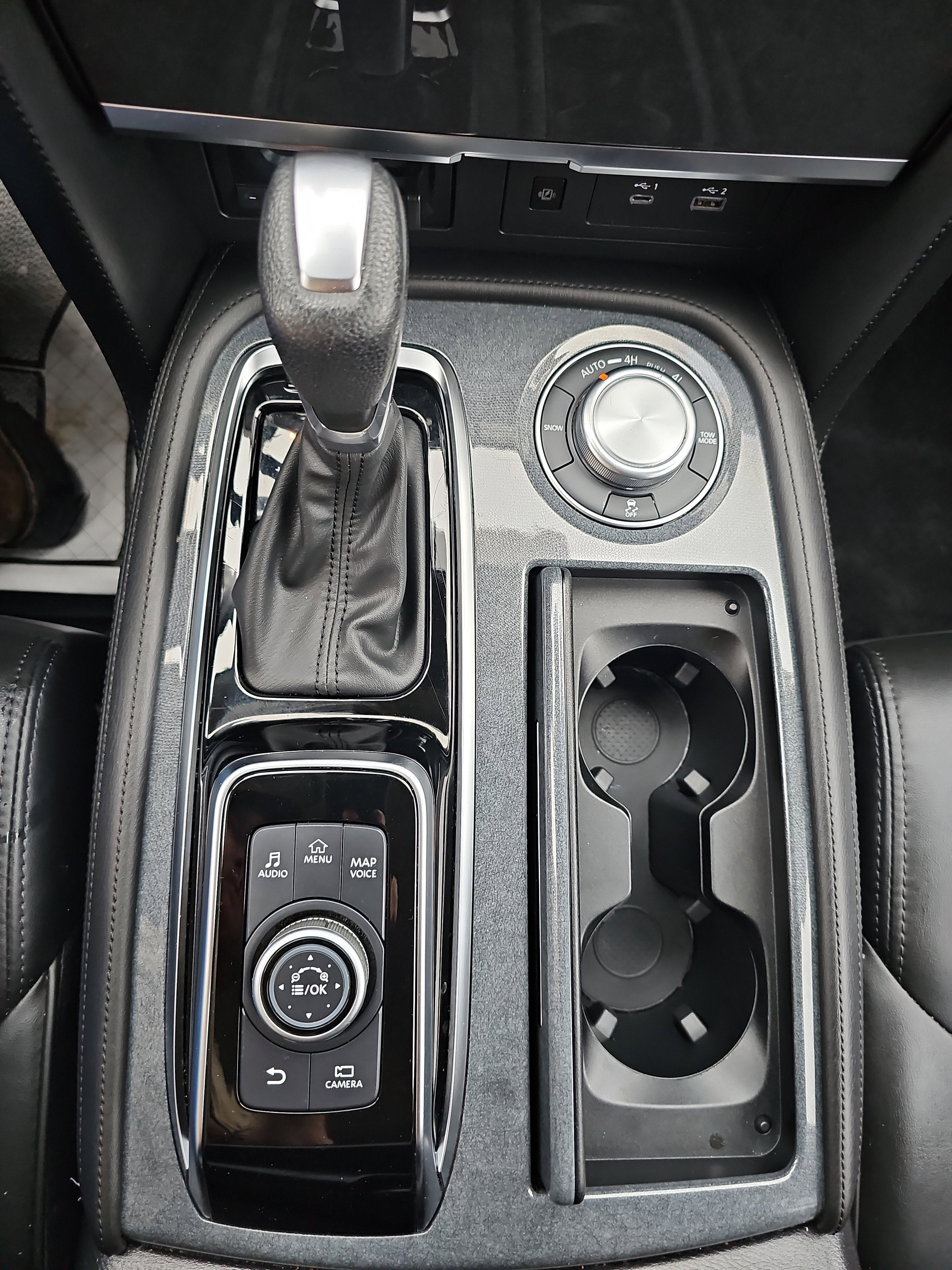 2024 Nissan Armada SV